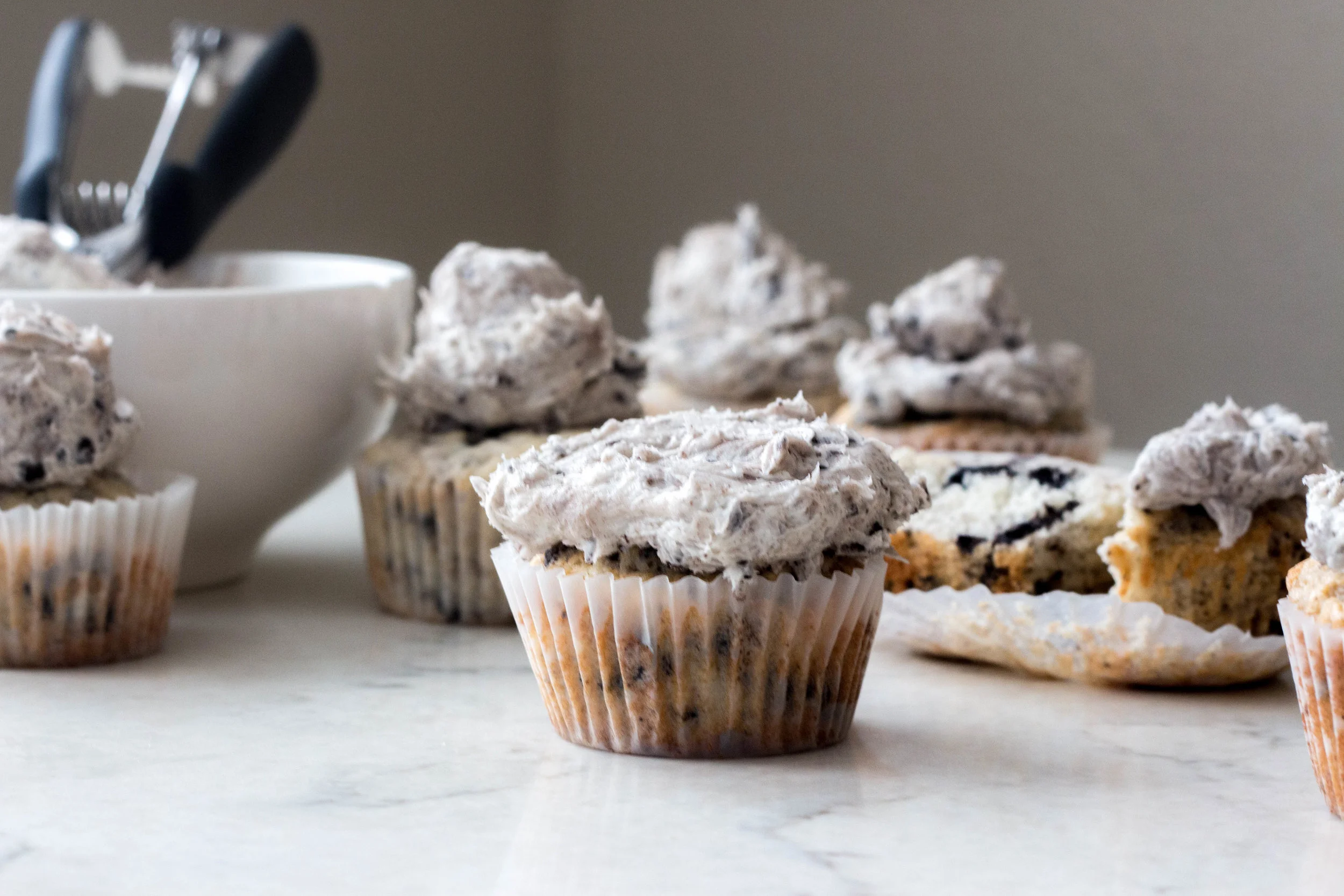cookies and cream cupcakes-11.jpg