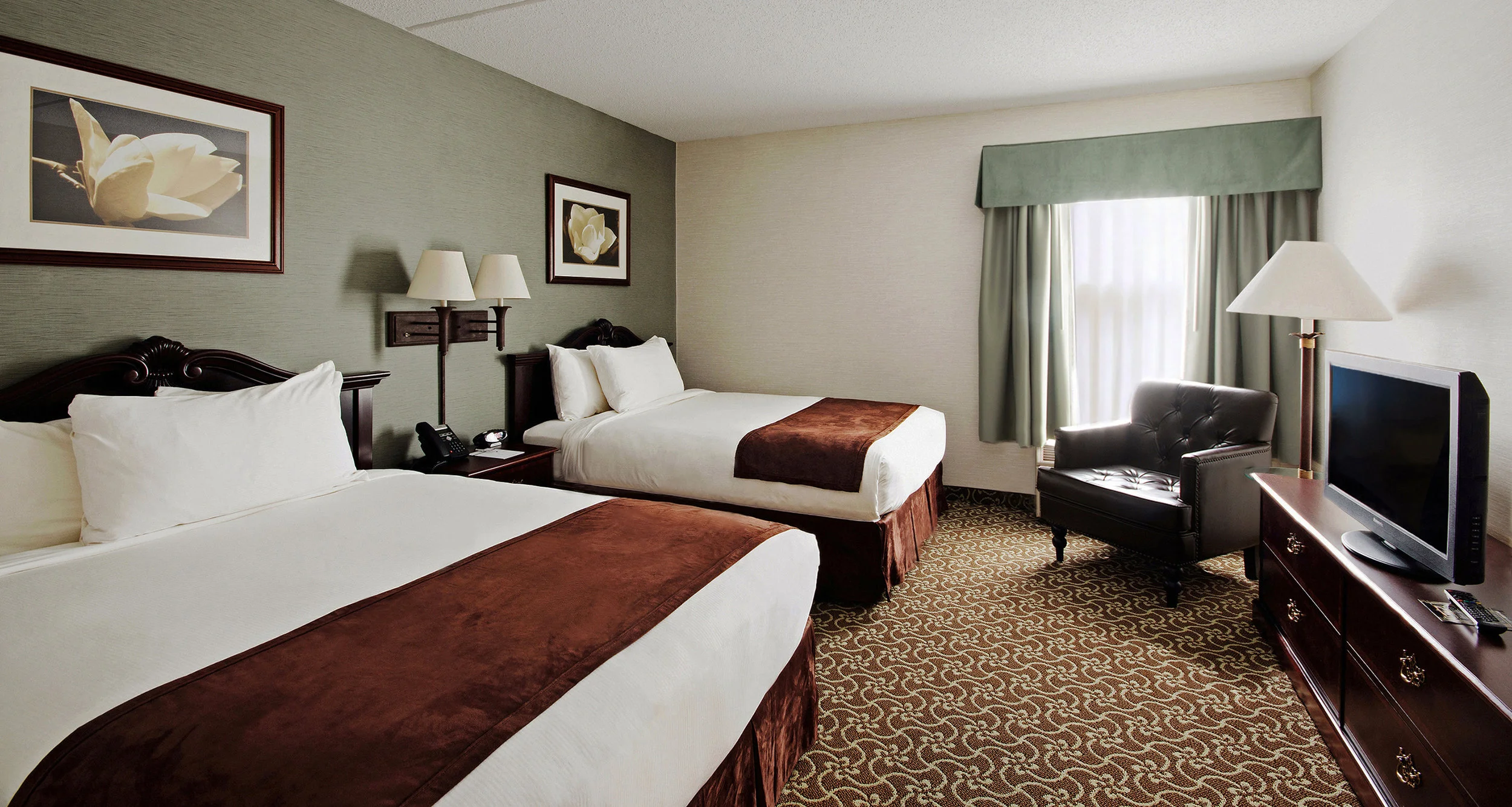 Room 214-4-1.jpg