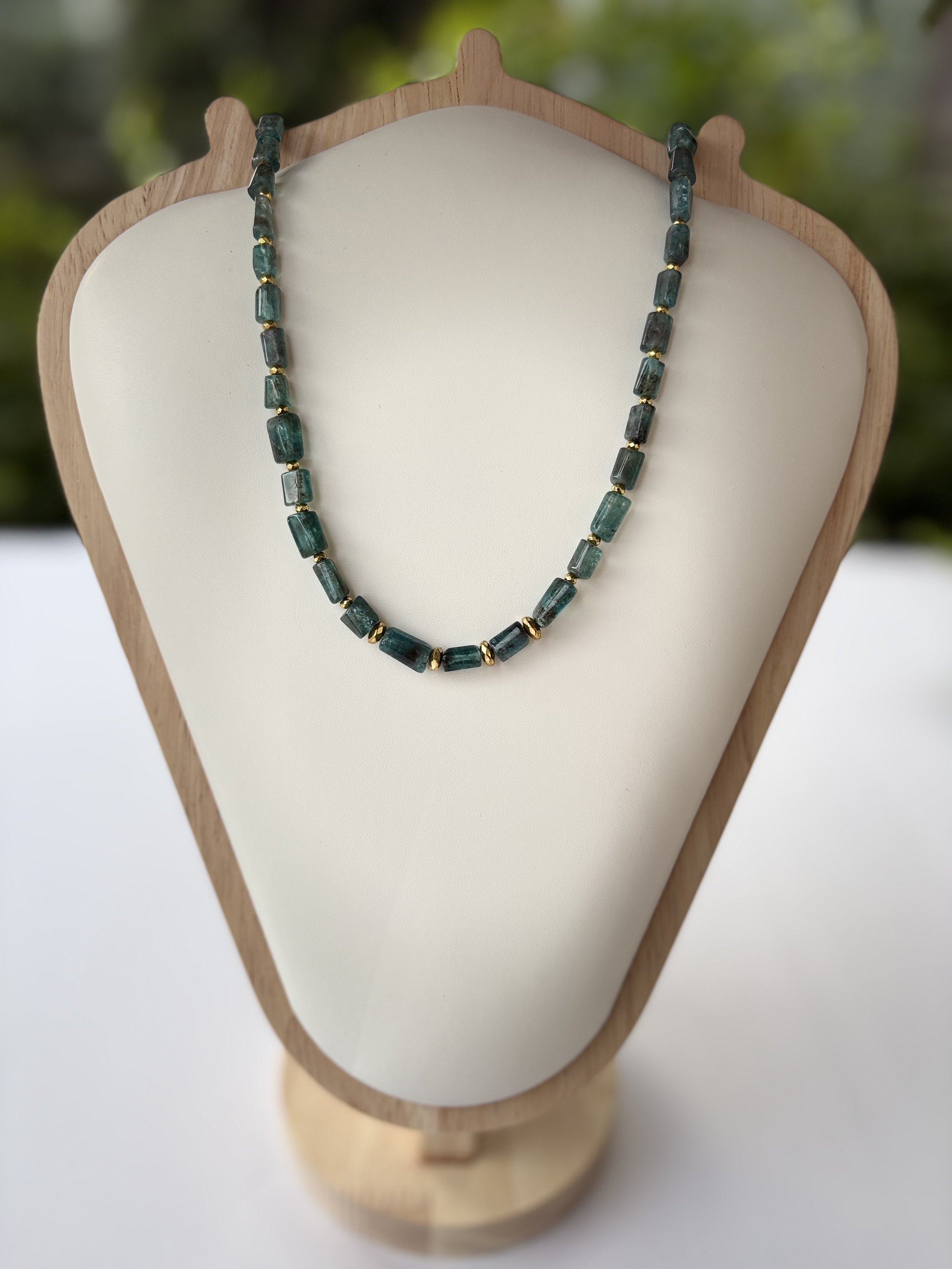 Aventurine Beaded Necklace (Blue Green)