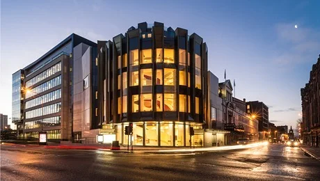 We are really excited to be serving our Bardowie Gin tonight at the Theatre Royal, Glasgow for the premier of the Bodyguard.