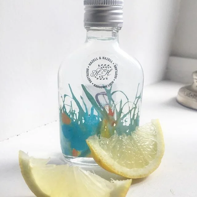 Miniature Bardowie Gin. Great gift idea for any birthdays coming up or even better... a gift for yourself! 
#bardowiegin#milngavie#glasgow#gift#freedelivery#craftgin#ilovegin