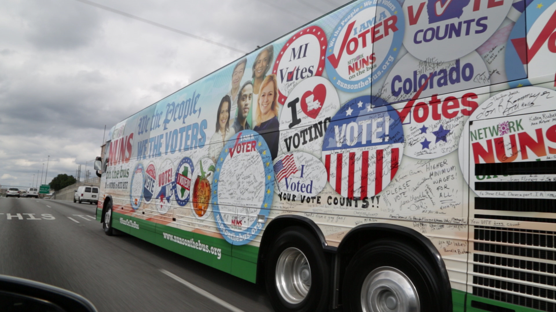 Third_Tour_Bus1.jpg
