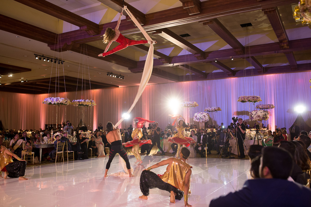 Acrobatic-Performance-Huntington-Beach-Hyatt-Regency-Duke-Photography.jpg