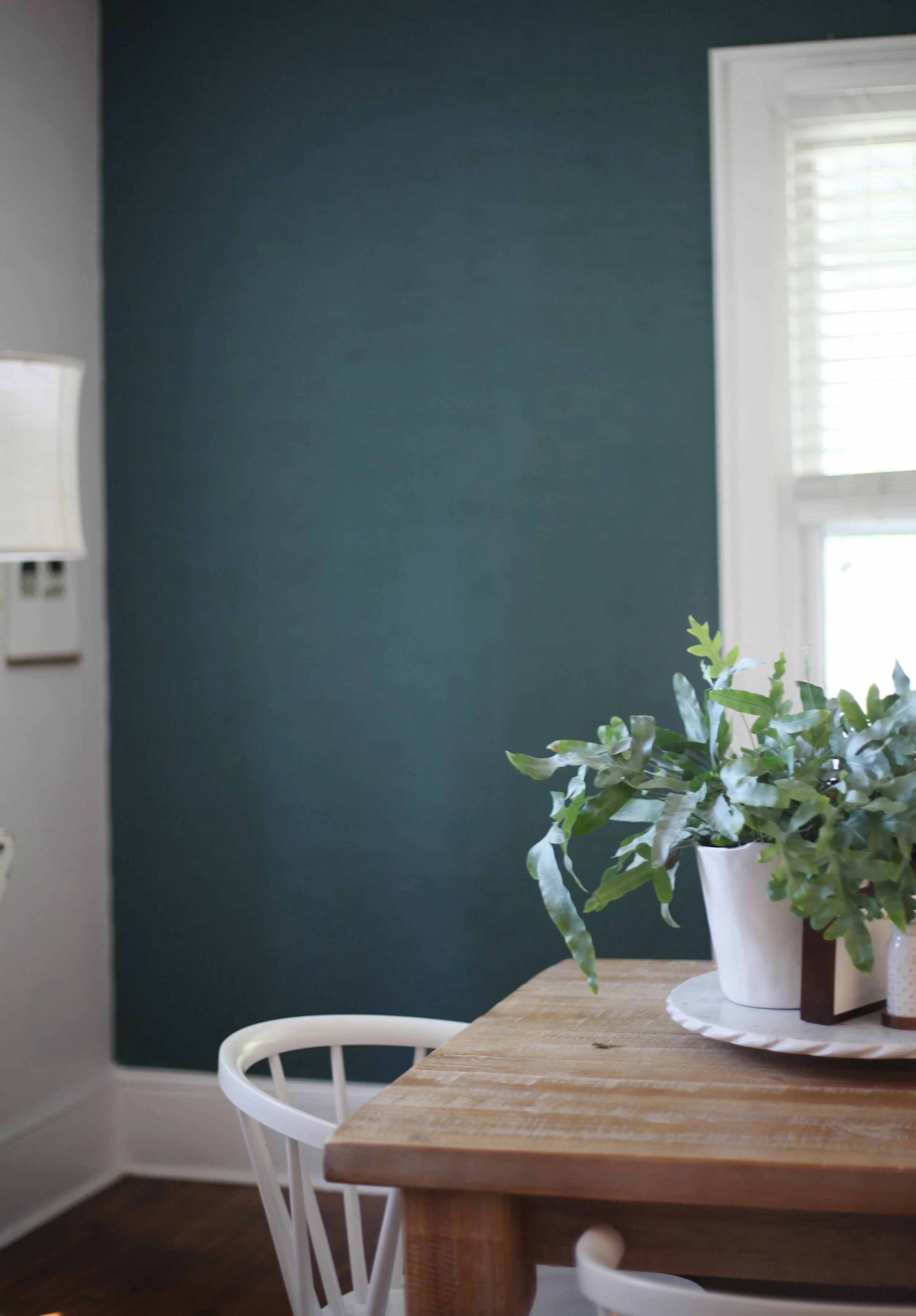 painting our grasscloth wallpaper | diy