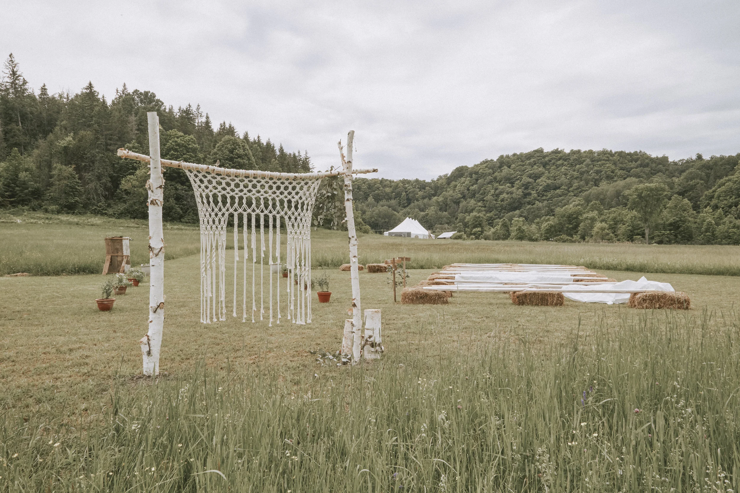 Macrame alter piece I made for my wedding, 2018. Photo: @emilybeekscreative
