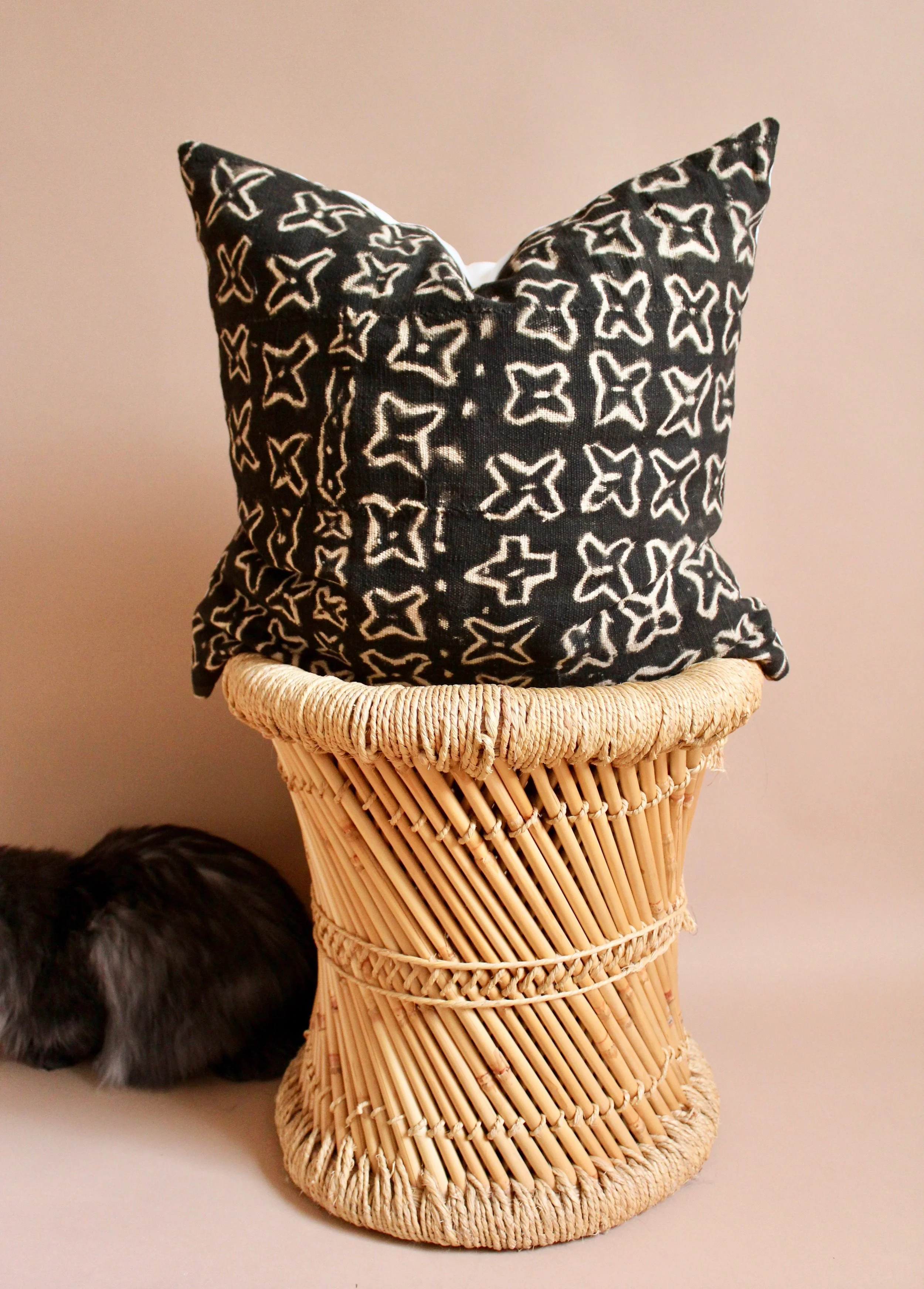 [onyx 01] Mud Cloth Pillow