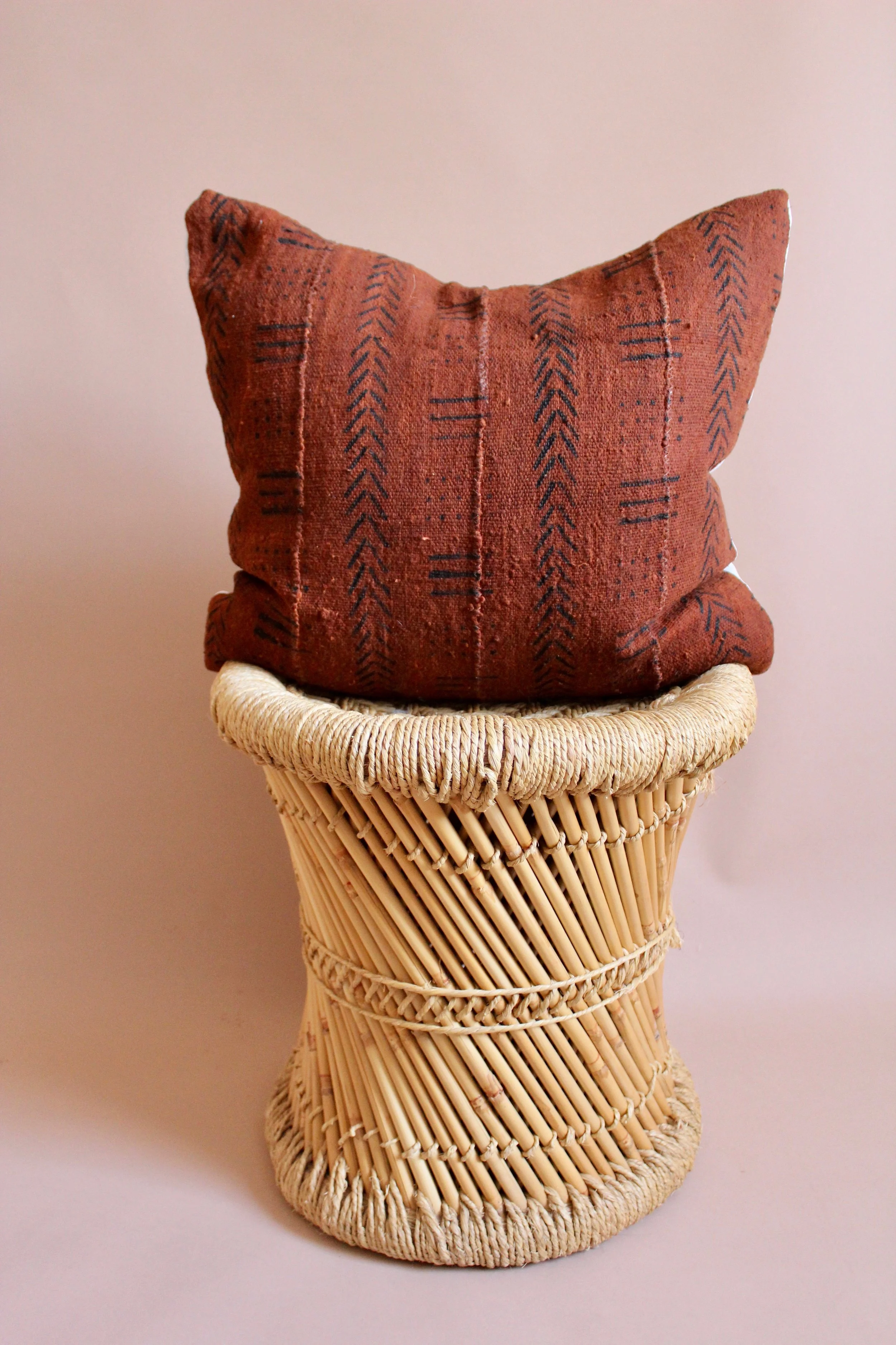 [rust 02] Mud Cloth Pillow