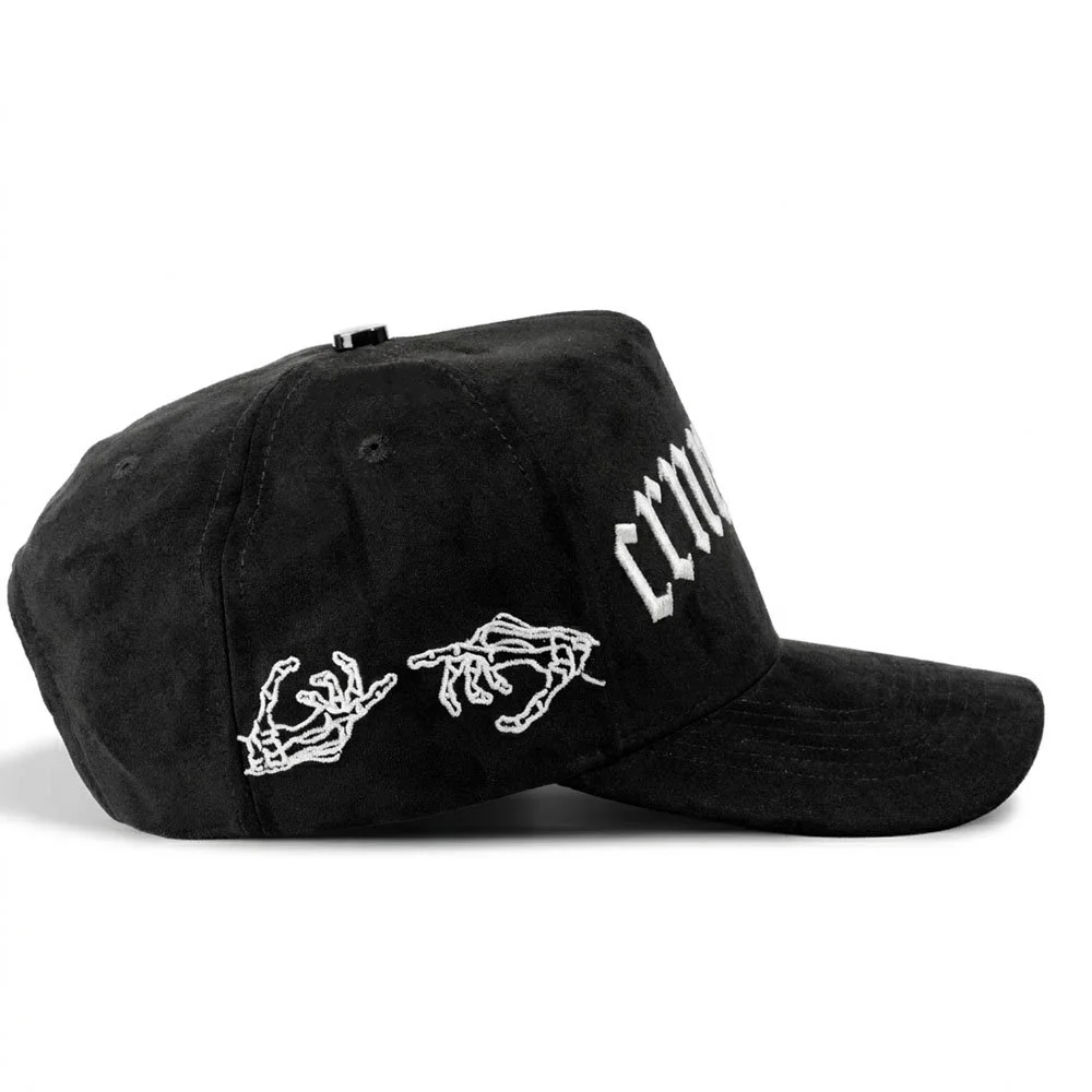 Untitled-1_0001_SKULL 3.jpg