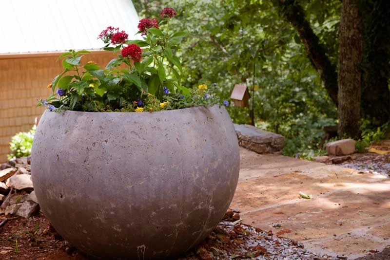 round-planter.jpg