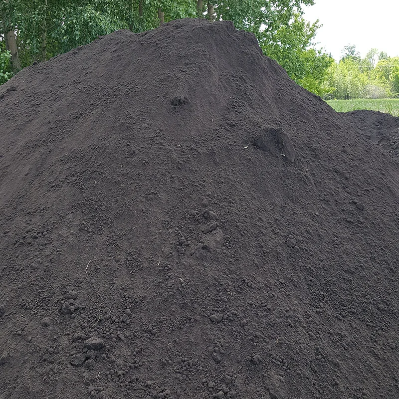 Wetaskiwin-landscape-supply__0004_topsoil 3.jpg