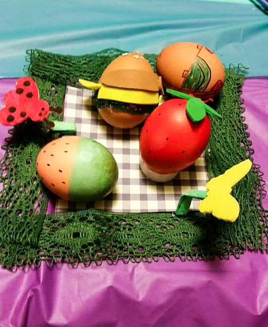  Our egg-cellent picnic! Front-back: watermelon, strawberry, cheeseburger, picnic basket. 