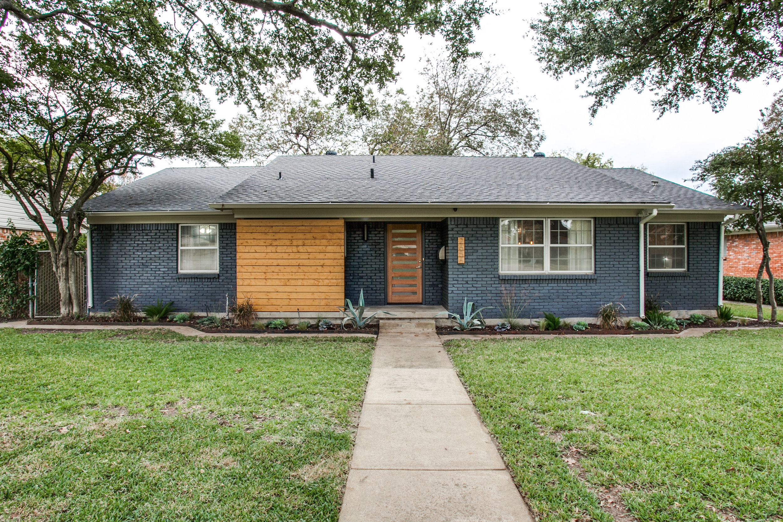 2656 Dorrington, Dallas