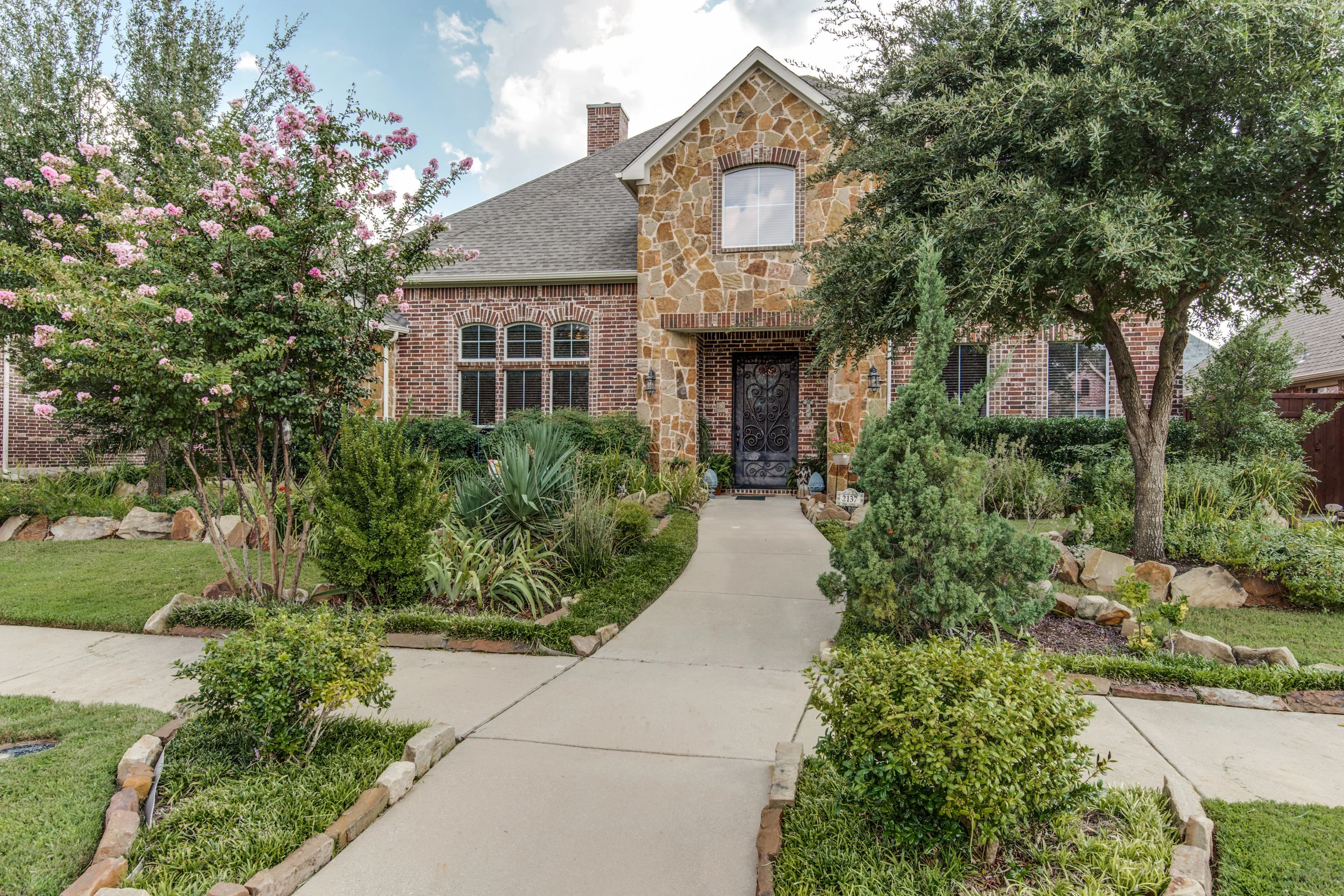 2137 Langdon, Frisco