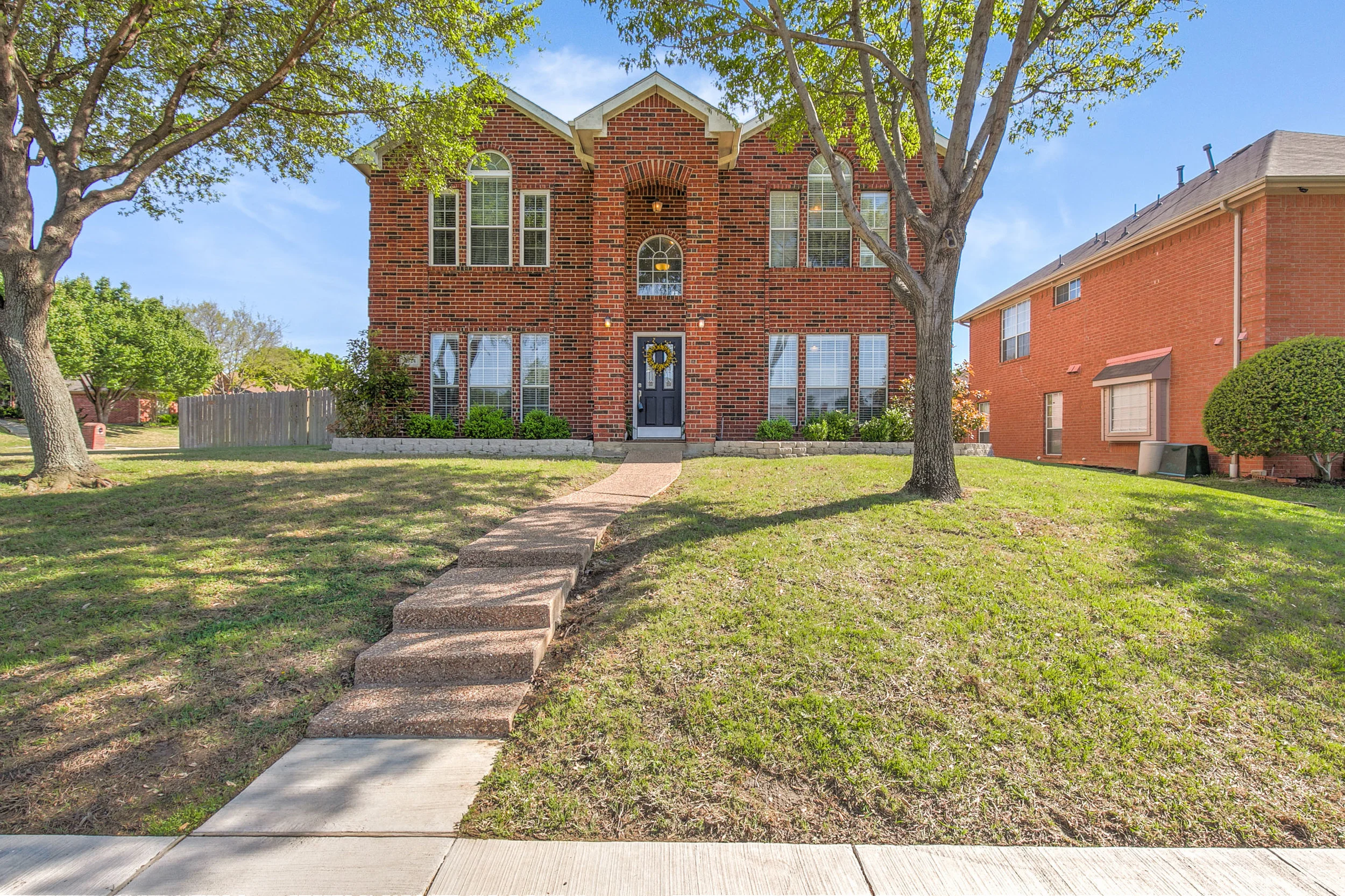 2724 Winterlake Drive-3.jpg