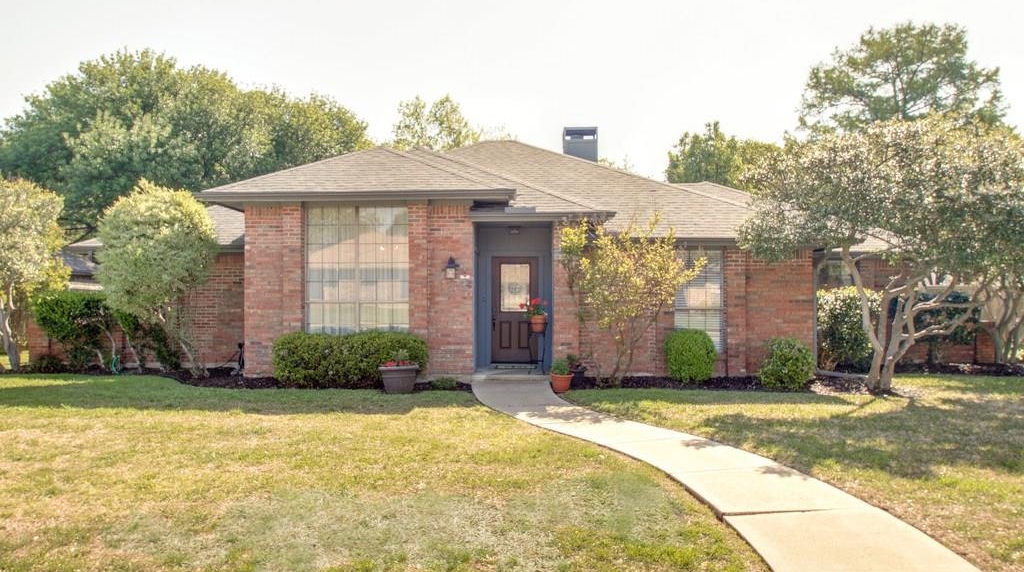 128 Simmons Dr, Coppell
