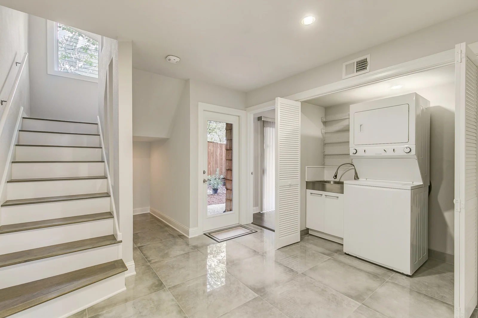 09_7418_Fair_Oaks_Avenue9_mls.jpg
