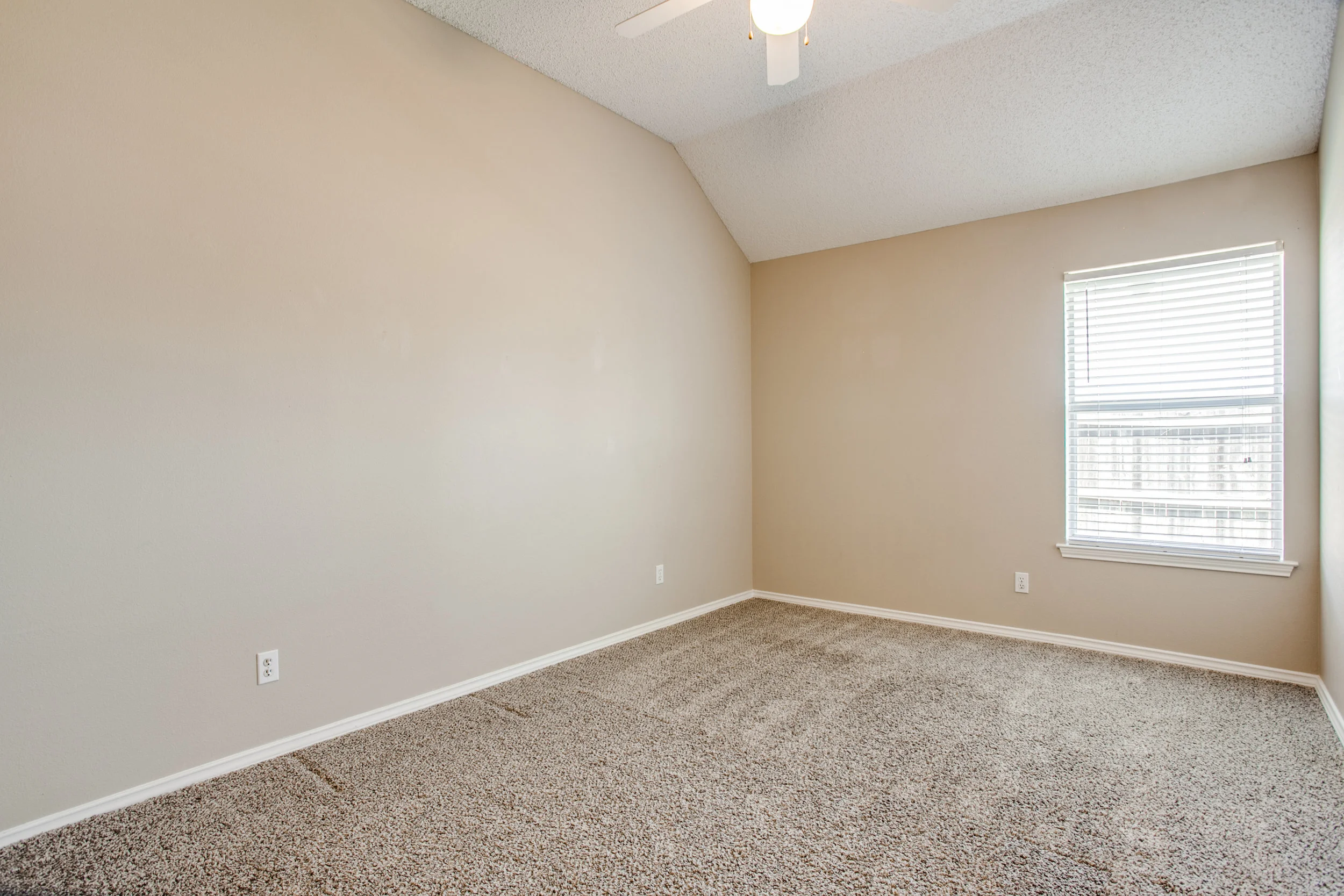 2877-harvard-ct-fort-worth-tx-High-Res-16.jpg