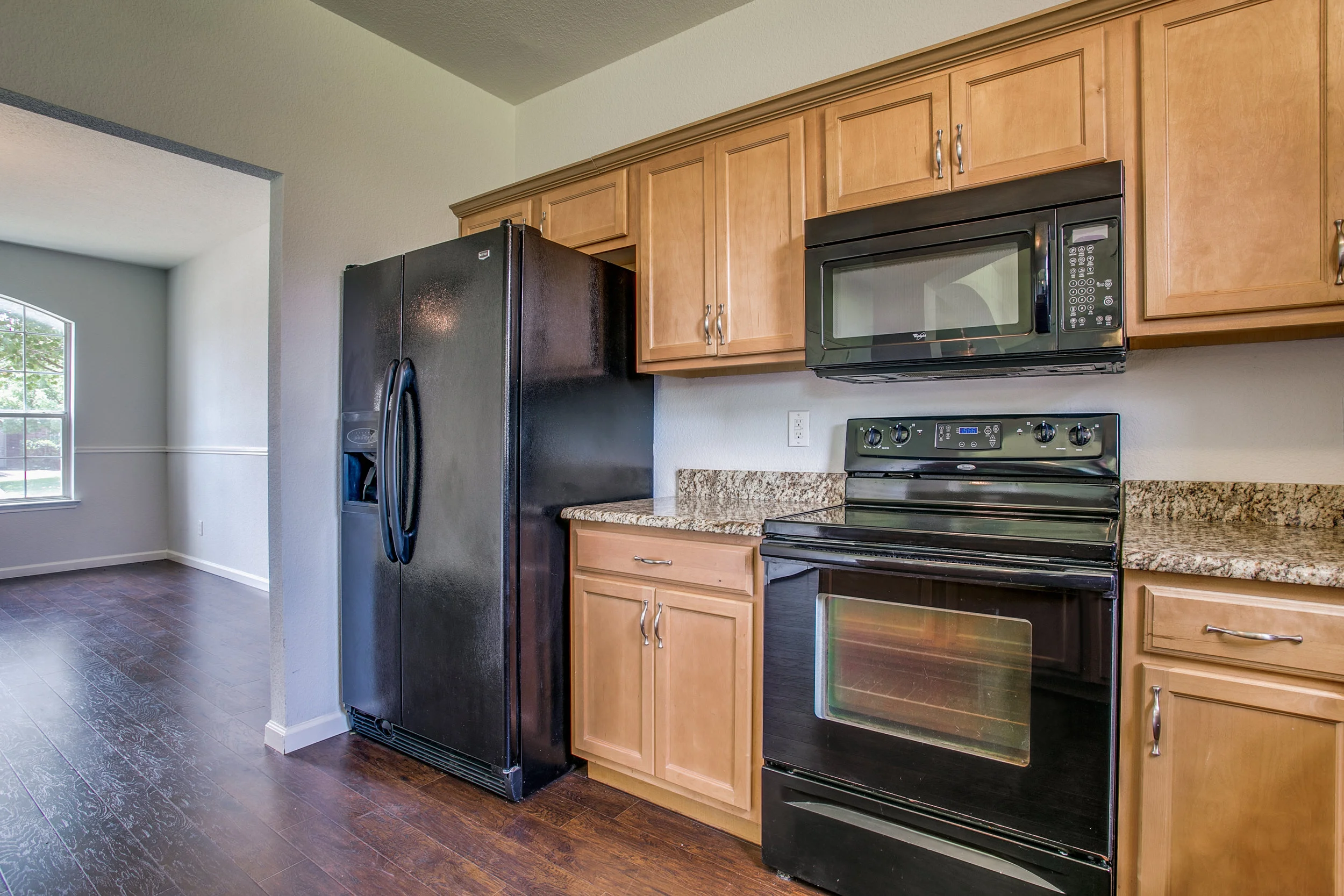 3821-cedar-falls-dr-fort-worth-tx-High-Res-9.jpg