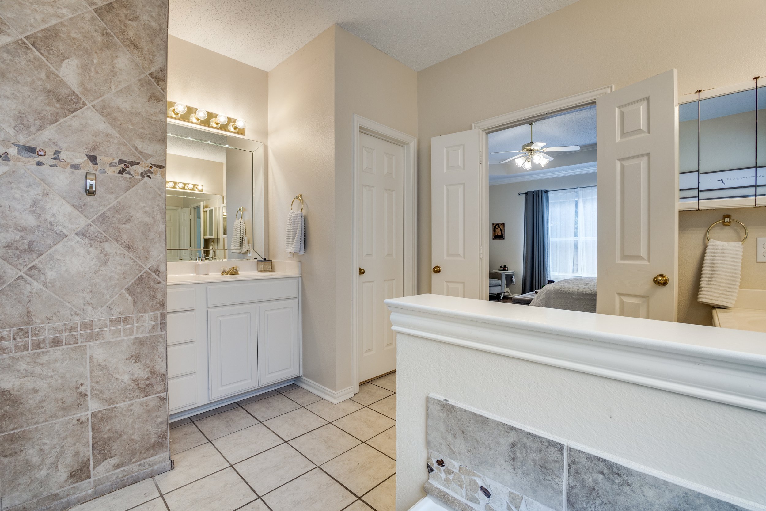 3713-golden-aspen-dr-flower-mound-tx-75028-High-Res-31.jpg