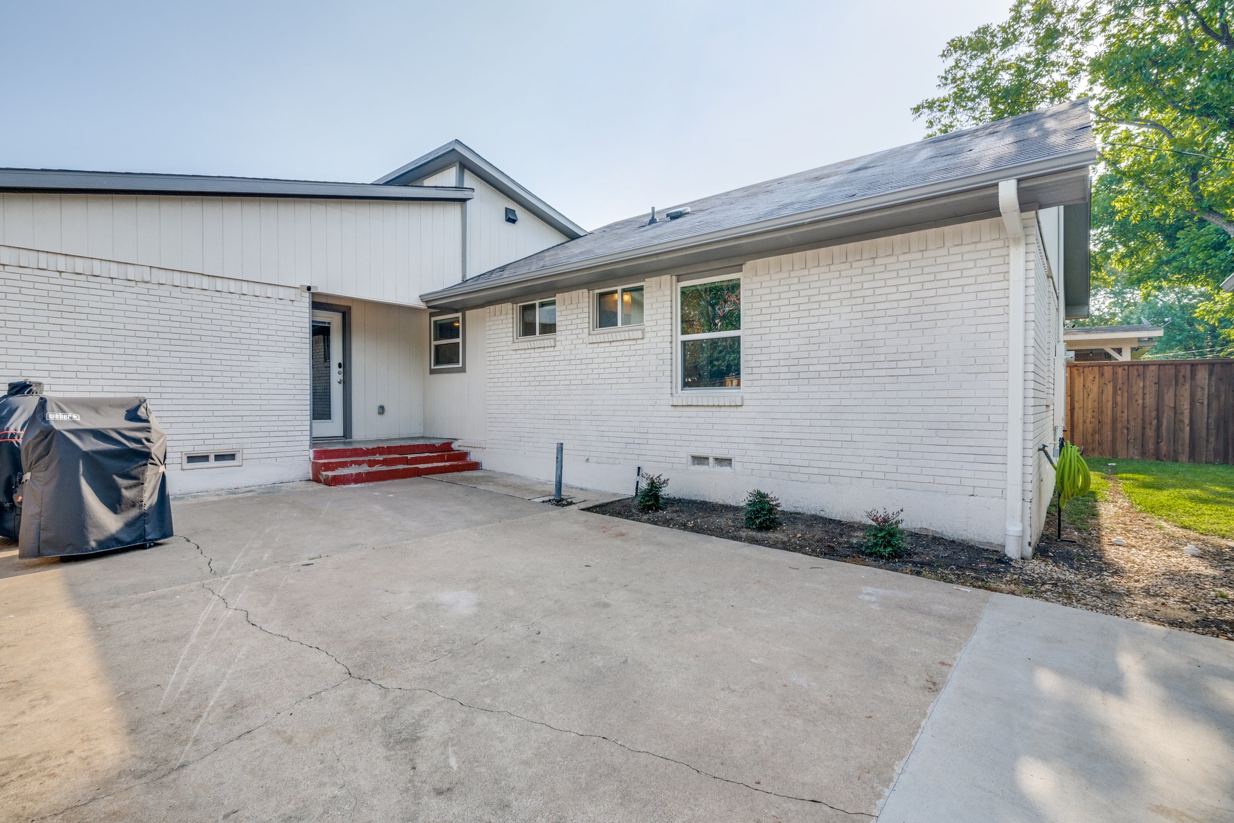 2316-hillsboro-ave-dallas-tx-75228-High-Res-21.jpg