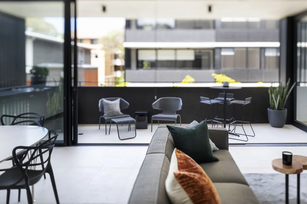 MODERN MAKINGS
