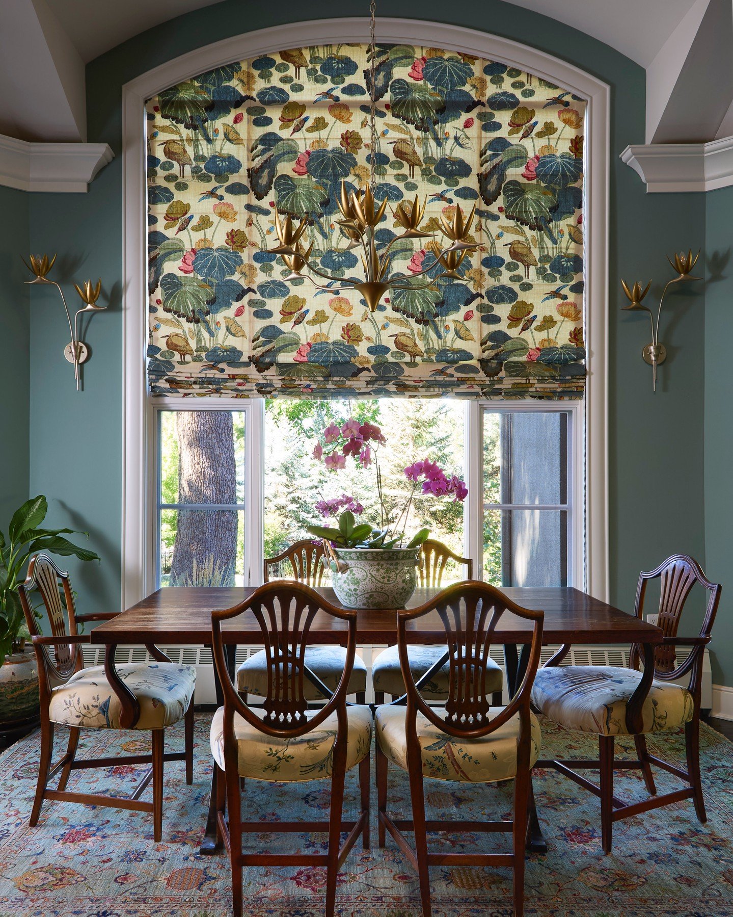 Color. Pattern. Personality. Repeat.

This Denver renovation was designed to feel vibrant, welcoming, and unapologetically layered. From a floral-forward powder room to a kitchen and entertaining spaces built for gathering, each room was intentionall