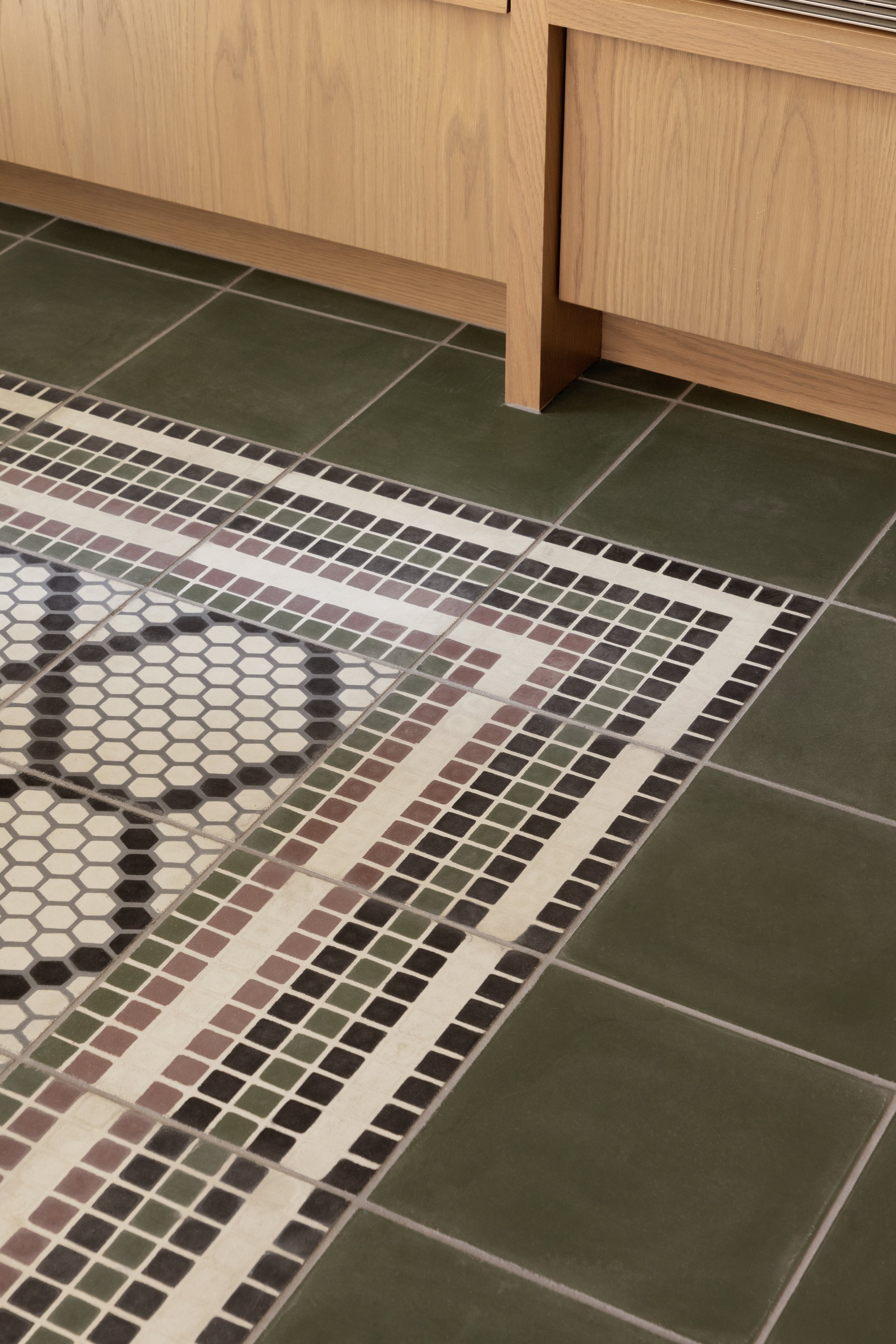 kyliefitts_Silver_Kitchen Floor Vin.jpg