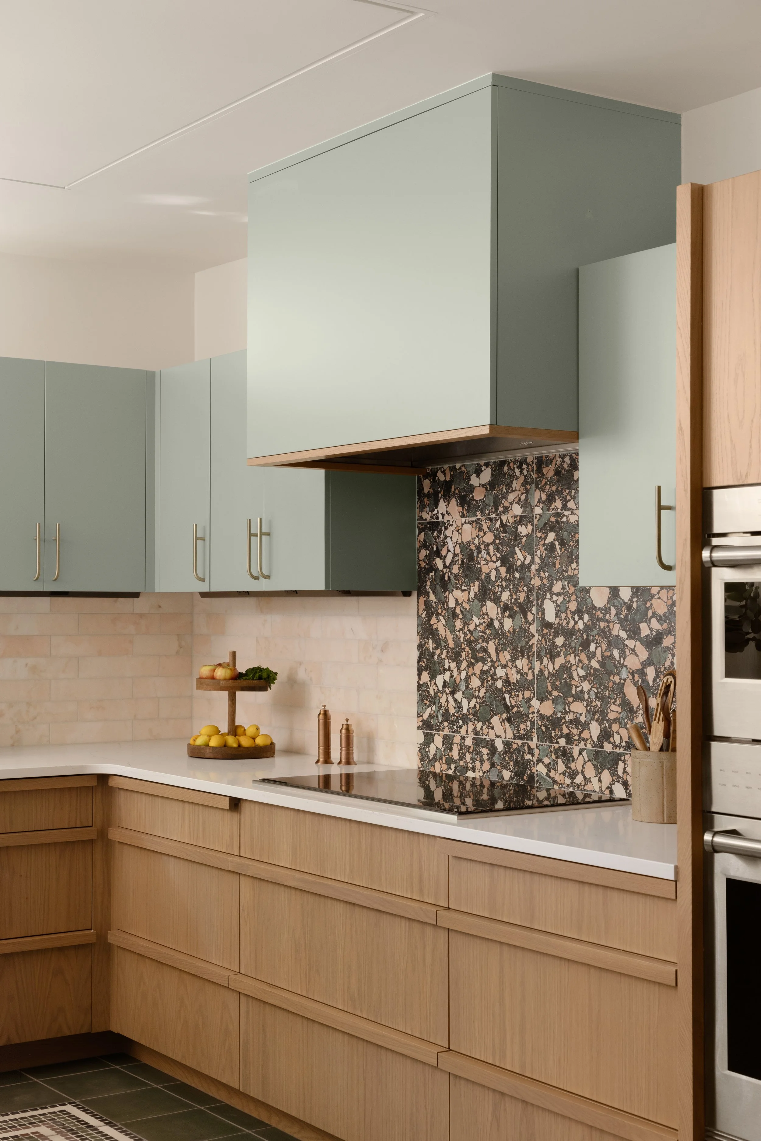 kyliefitts_Silver_Kitchen Range Vin Lights Off.jpg