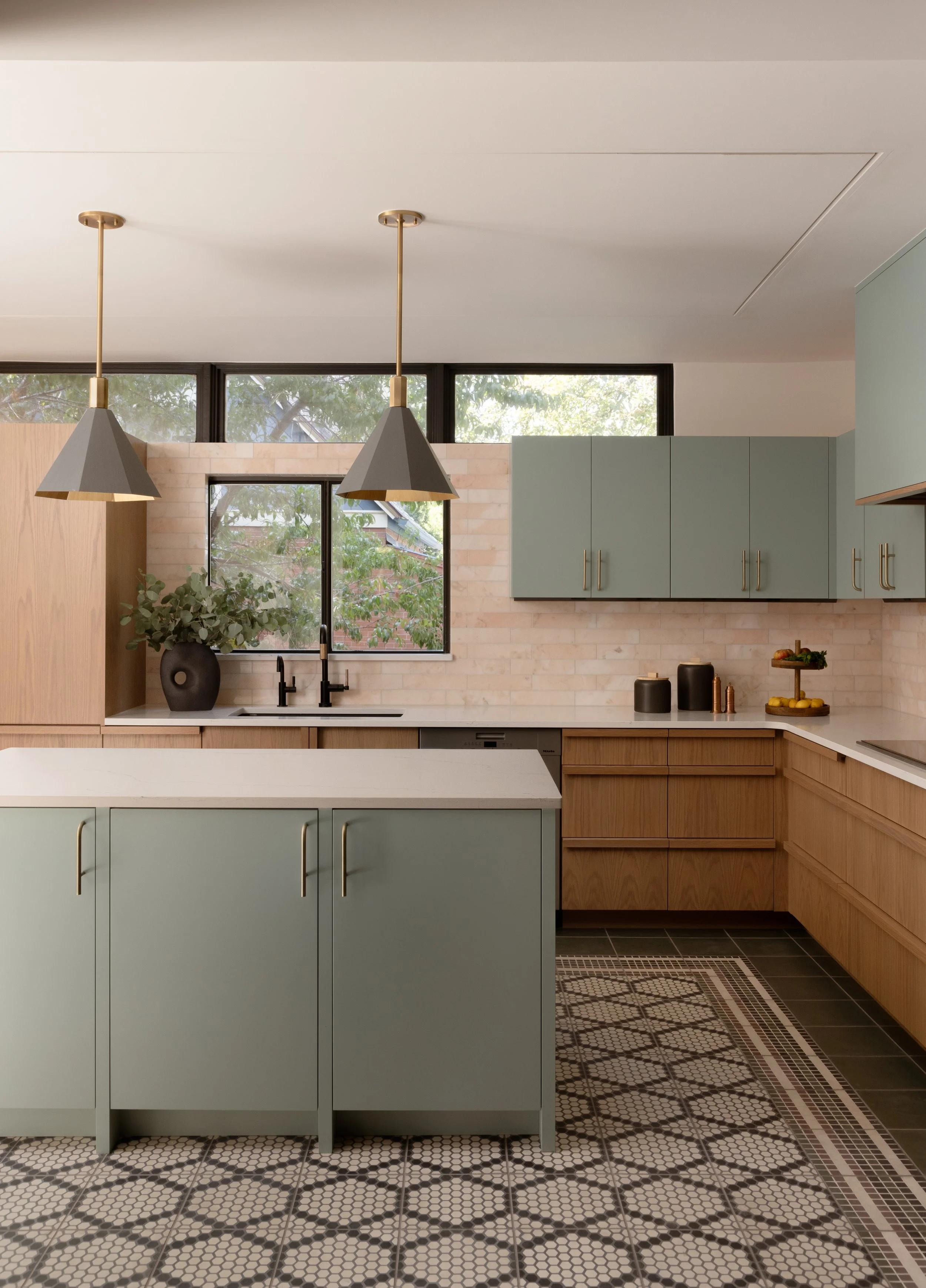 kyliefitts_Silver_Kitchen StraightOn Lights Off.jpg