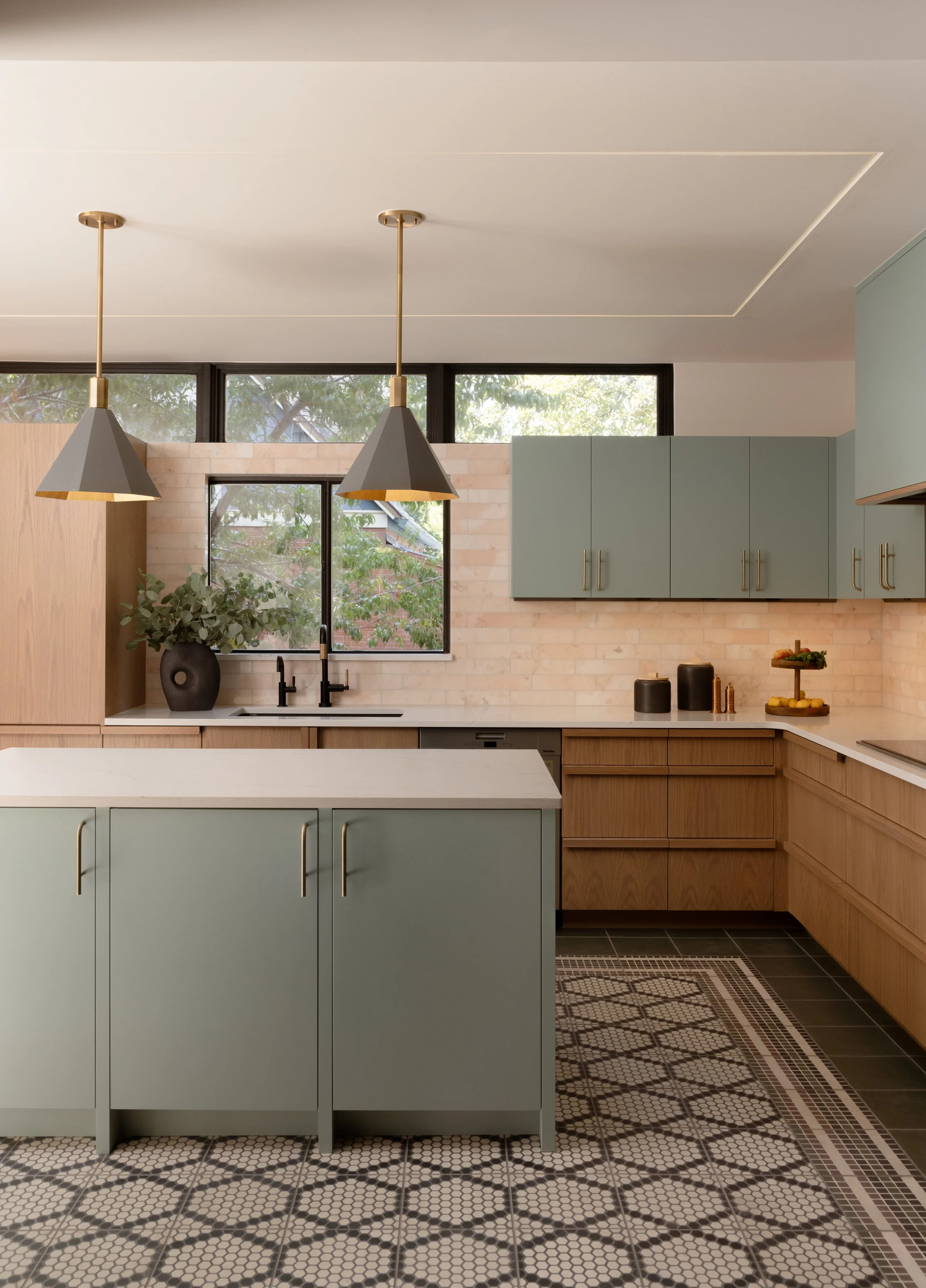 kyliefitts_Silver_Kitchen StraightOn Lights On.jpg