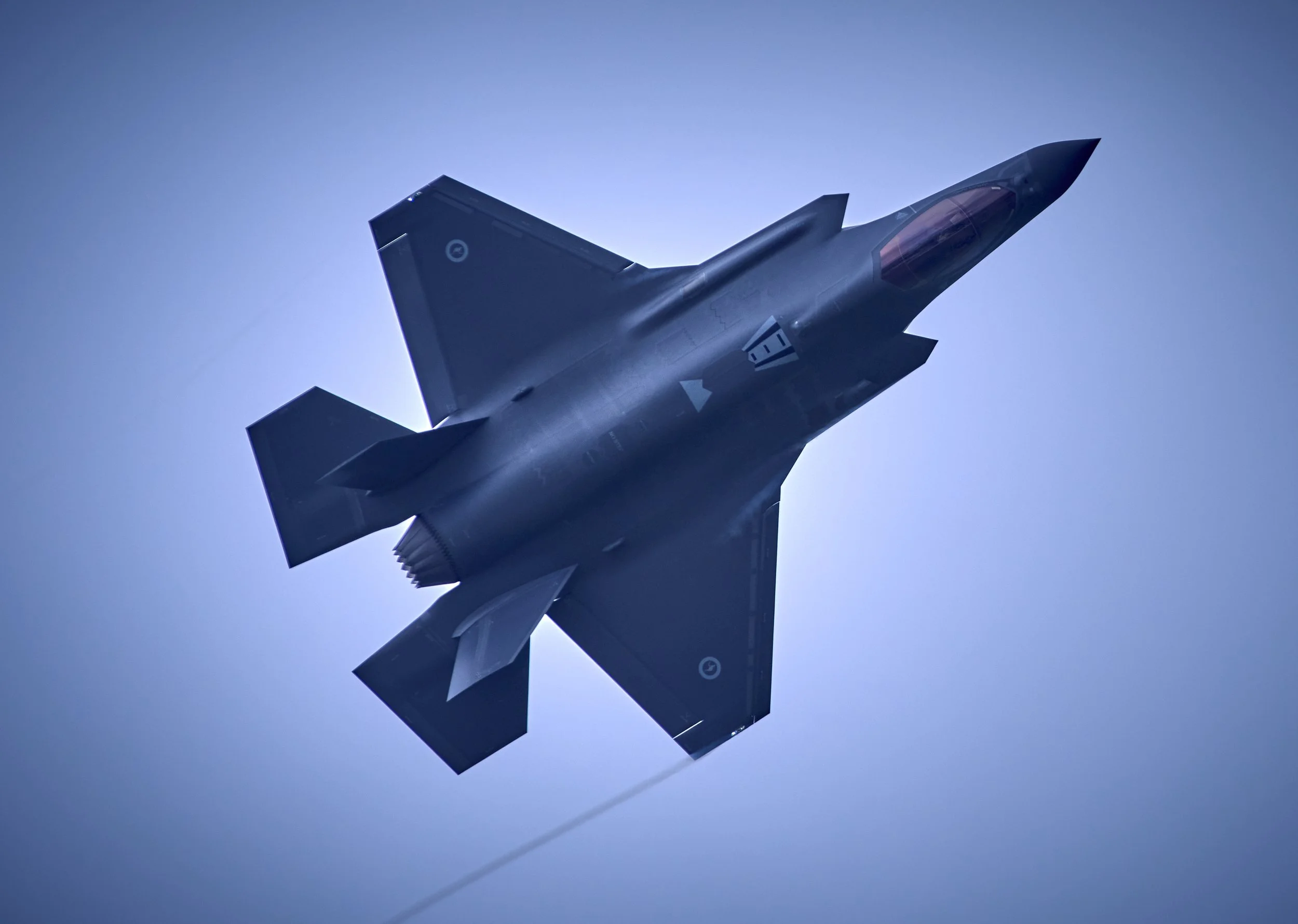 F35