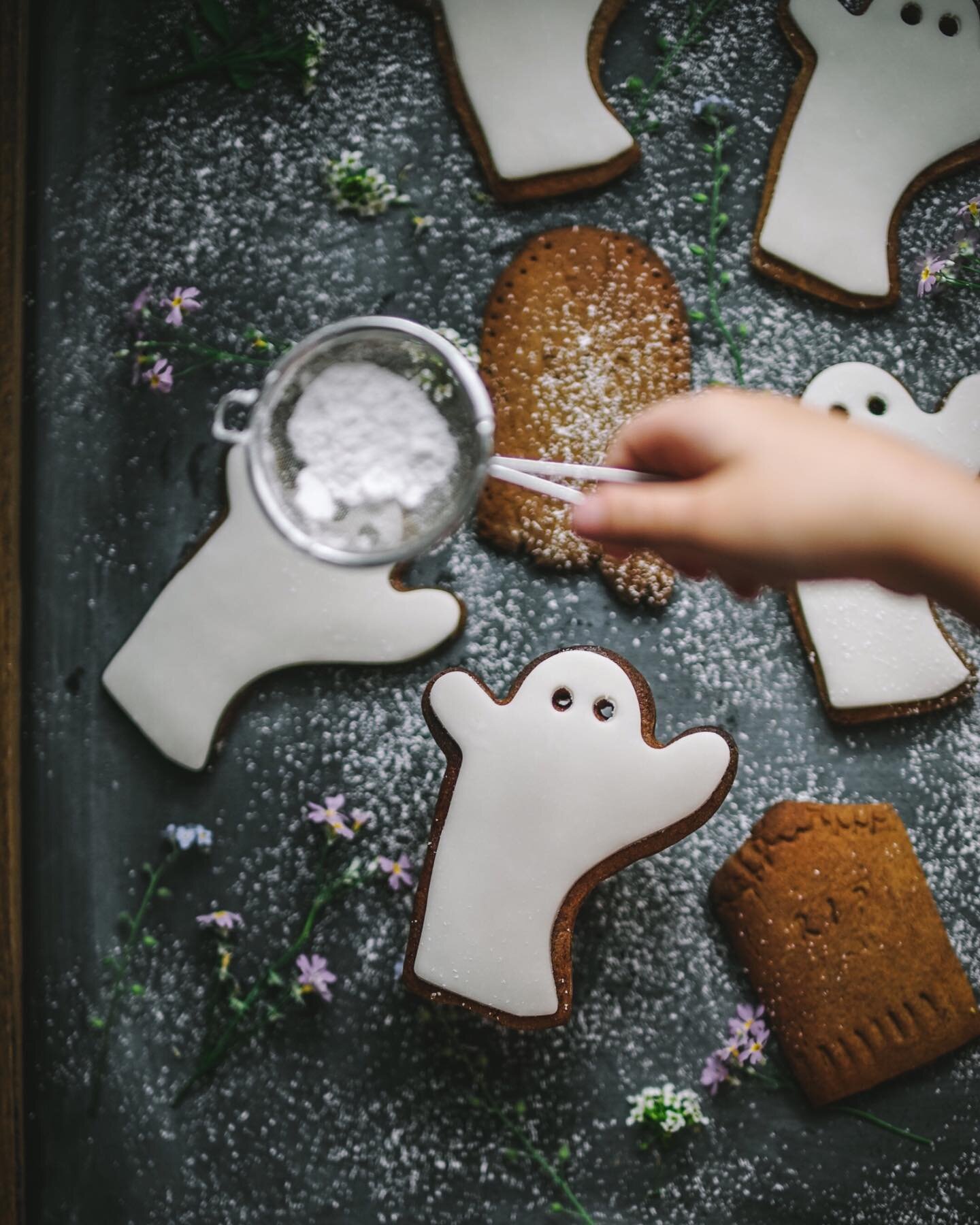 We have been enjoying these gingerbread ghost cookies leading up to Halloween 👻 So many people have been making cute Halloween themed treats so I had to follow suit and bake some myself. It&rsquo;s simply my Christmas gingerbread recipe with white f