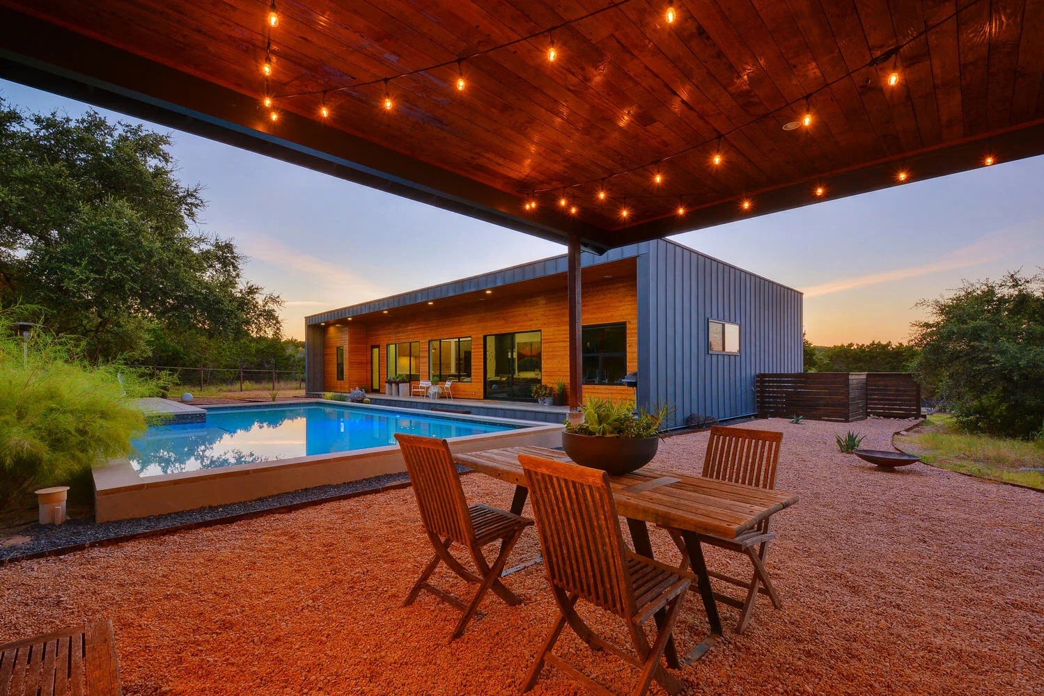 10714 Twilight Vista-large-044-55-Rear Exterior 065-1499x1000-72dpi.jpg