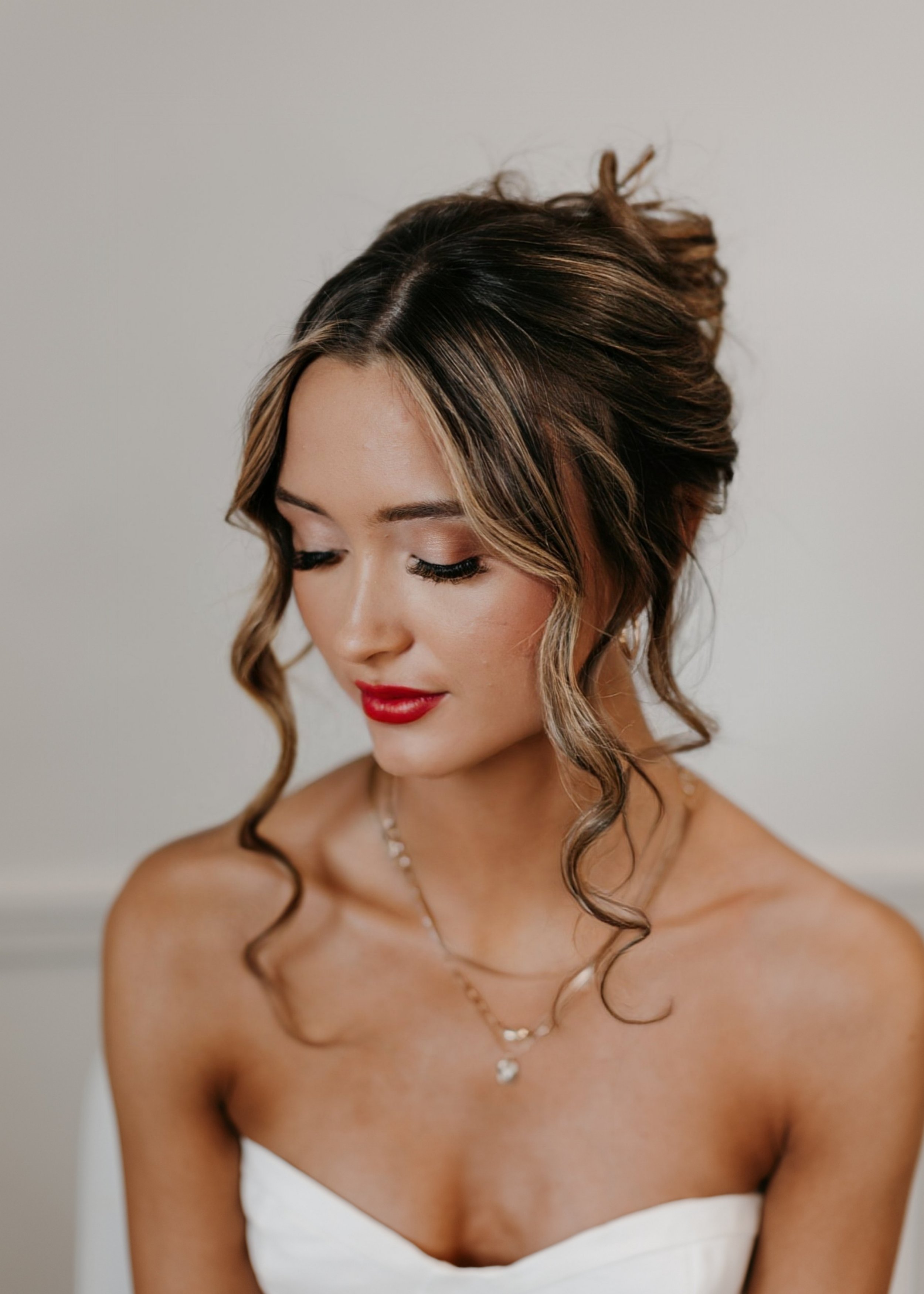 Bridal-hairstylist-makeup-artist-cleveland.jpg