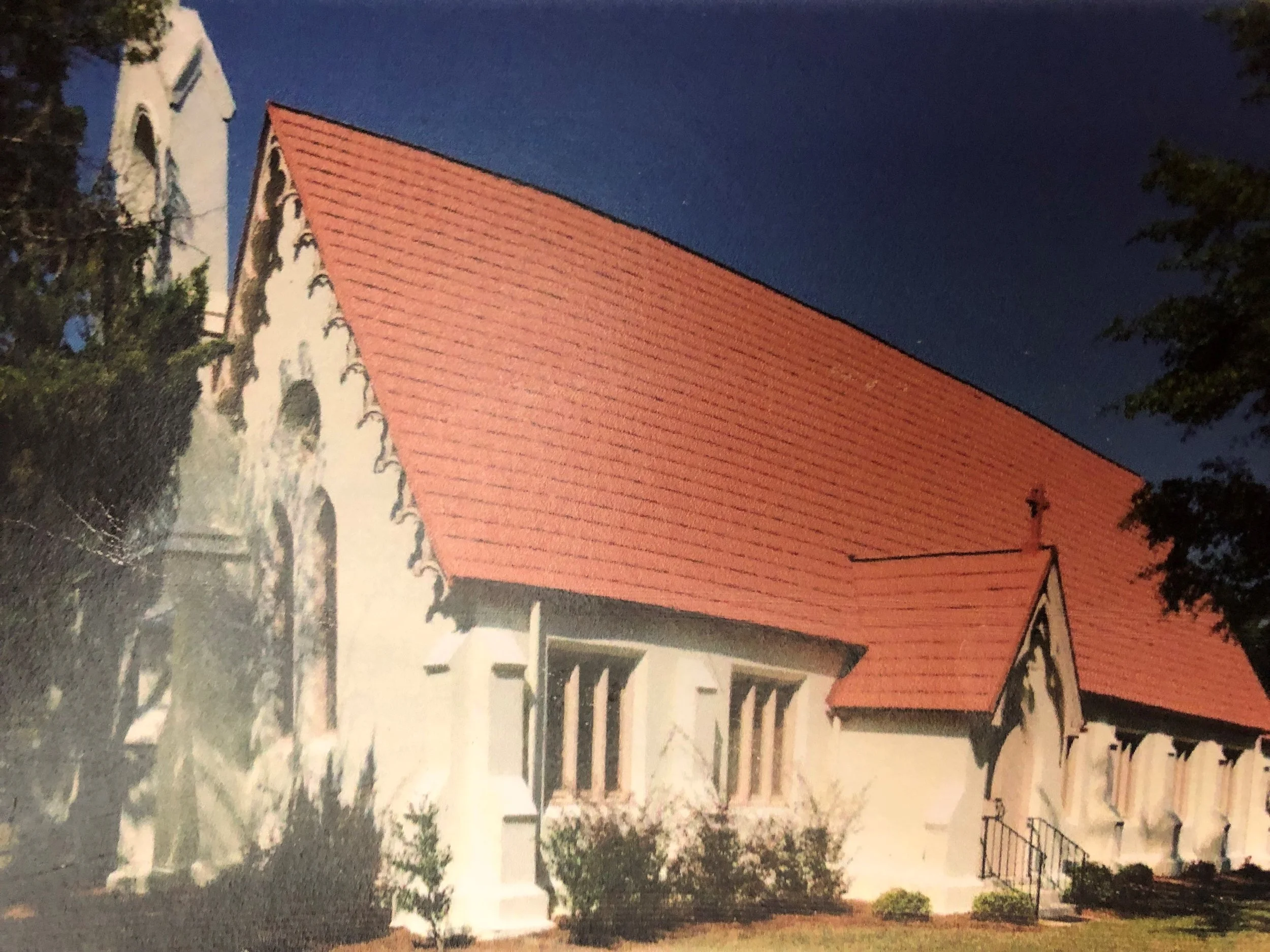 EASTER @ ST. MARK'S PINEWOOD ~ HOLY EUCHARIST