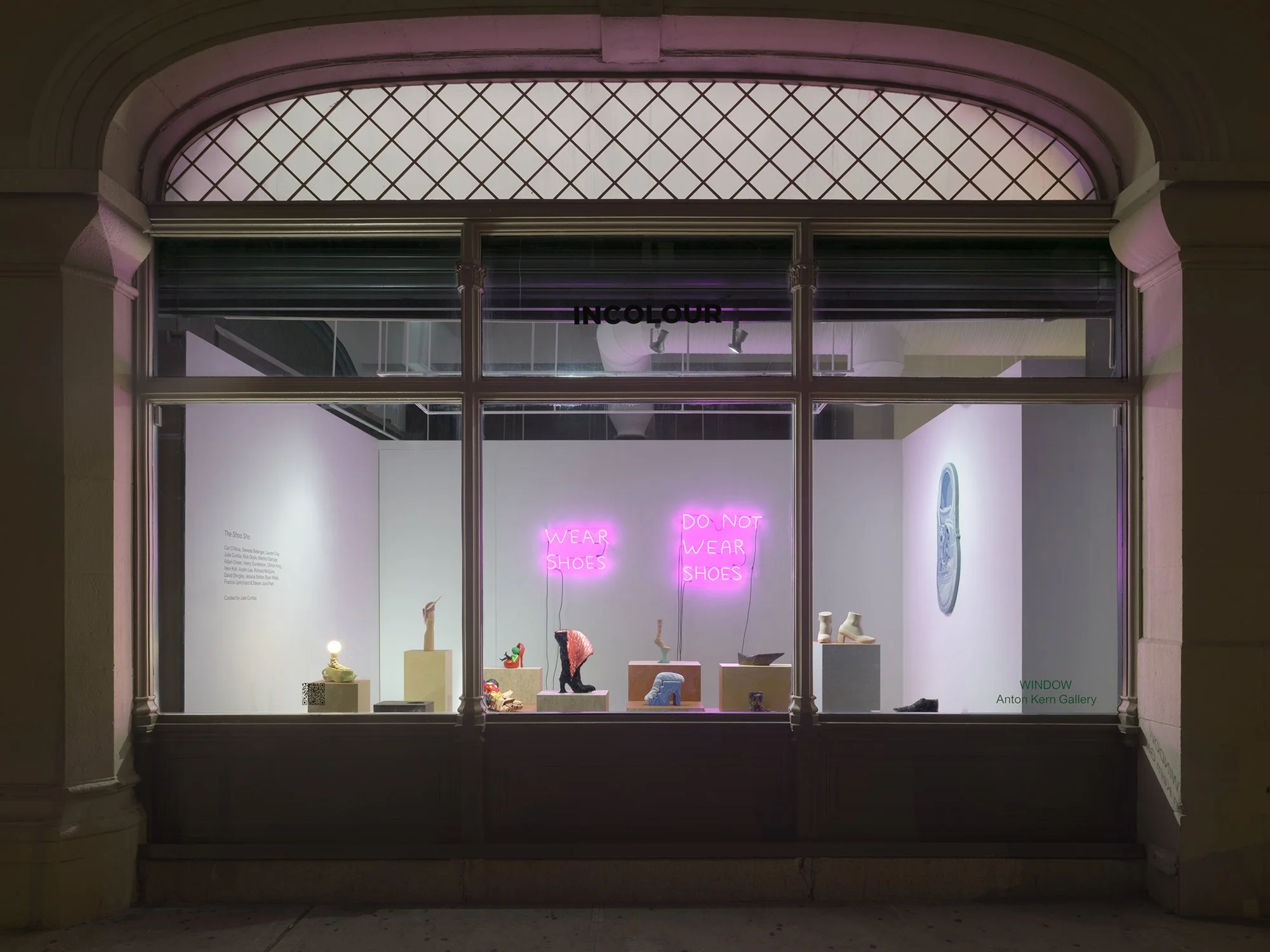 The Shoo Sho, Anton Kern WINDOW, New York, 2021