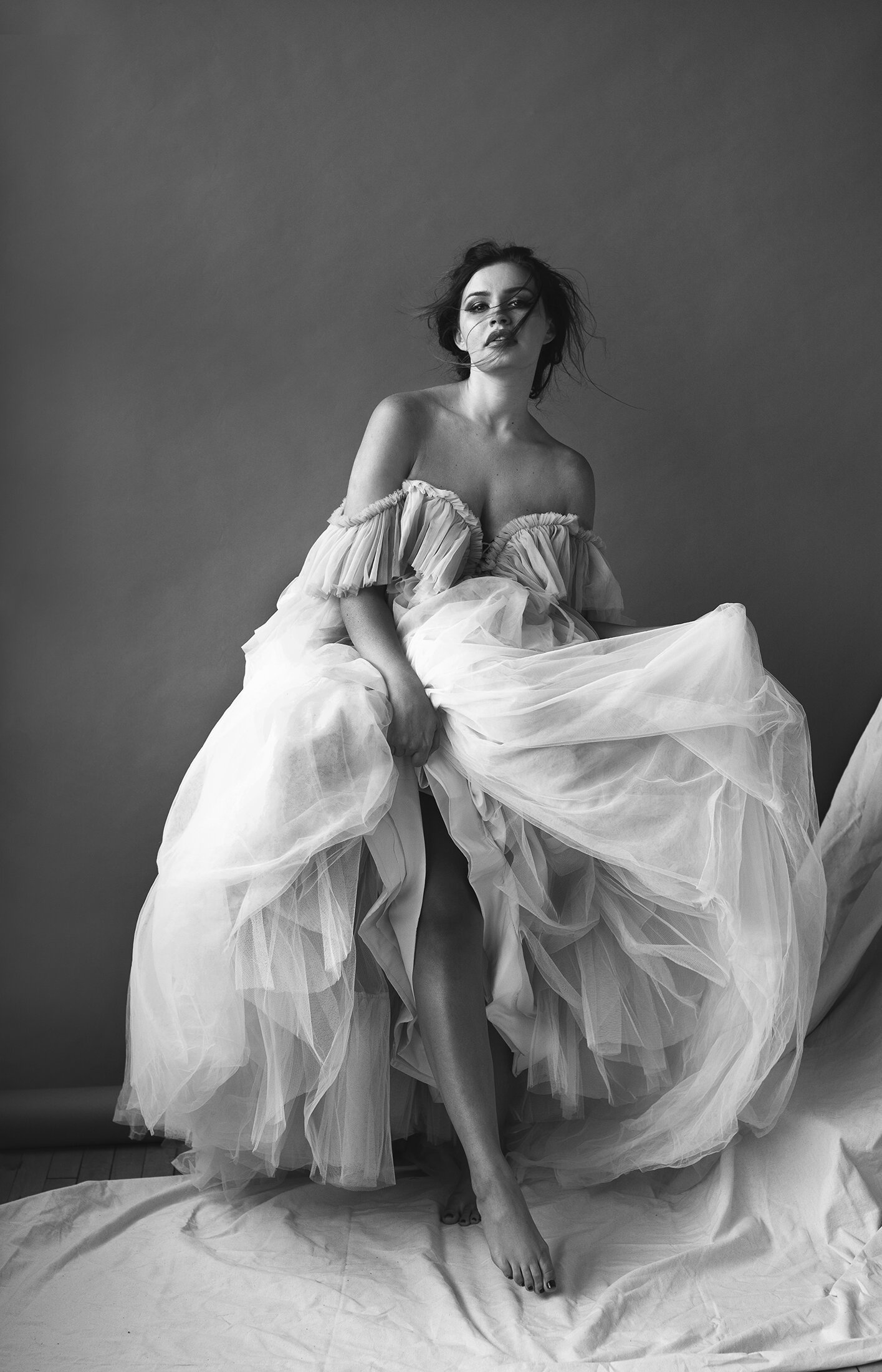 boudoir_empowering_portrait_luxury_luxe_bridal.jpg