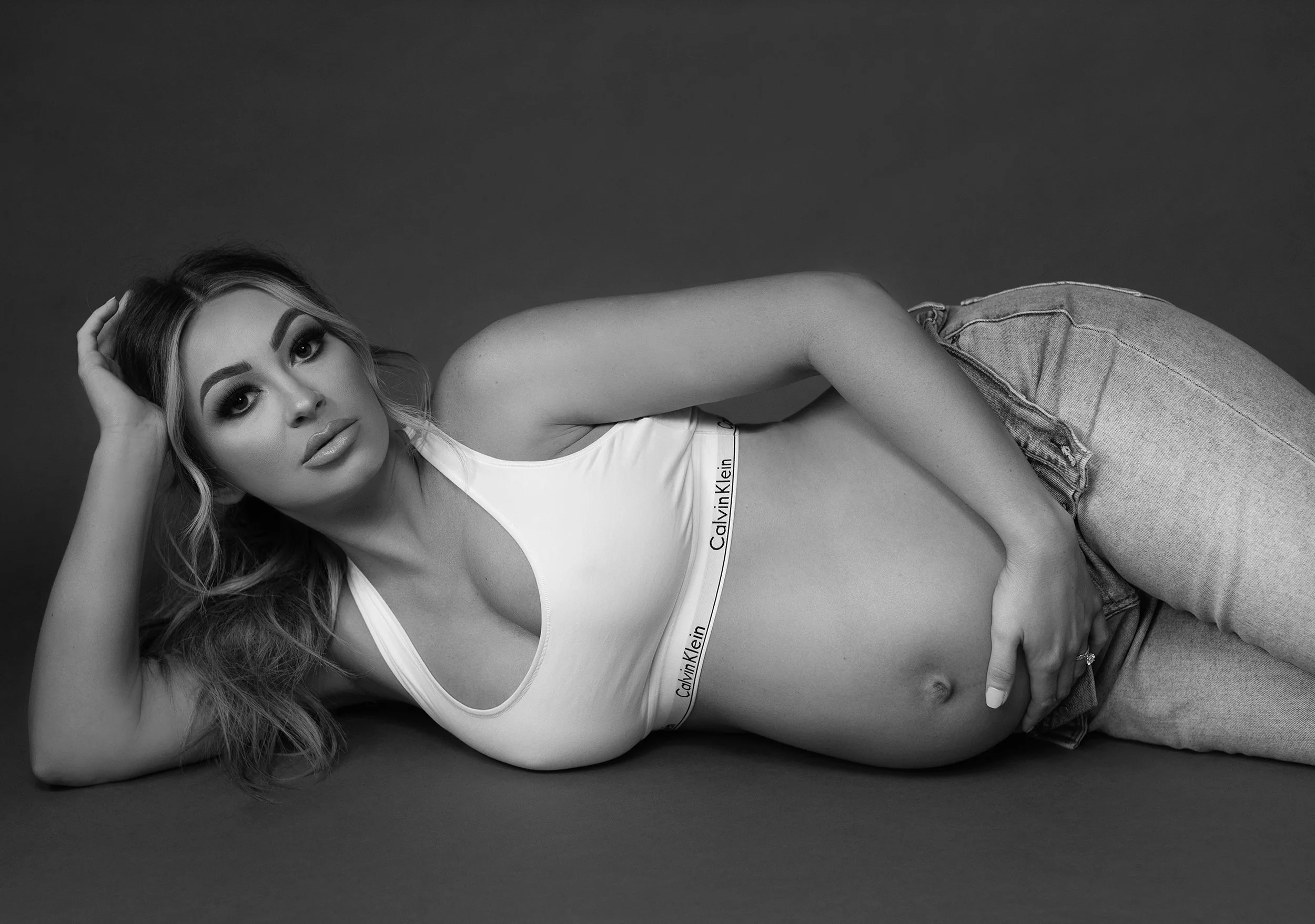 maternity_classic_stlouis_missouri_photographer.jpg