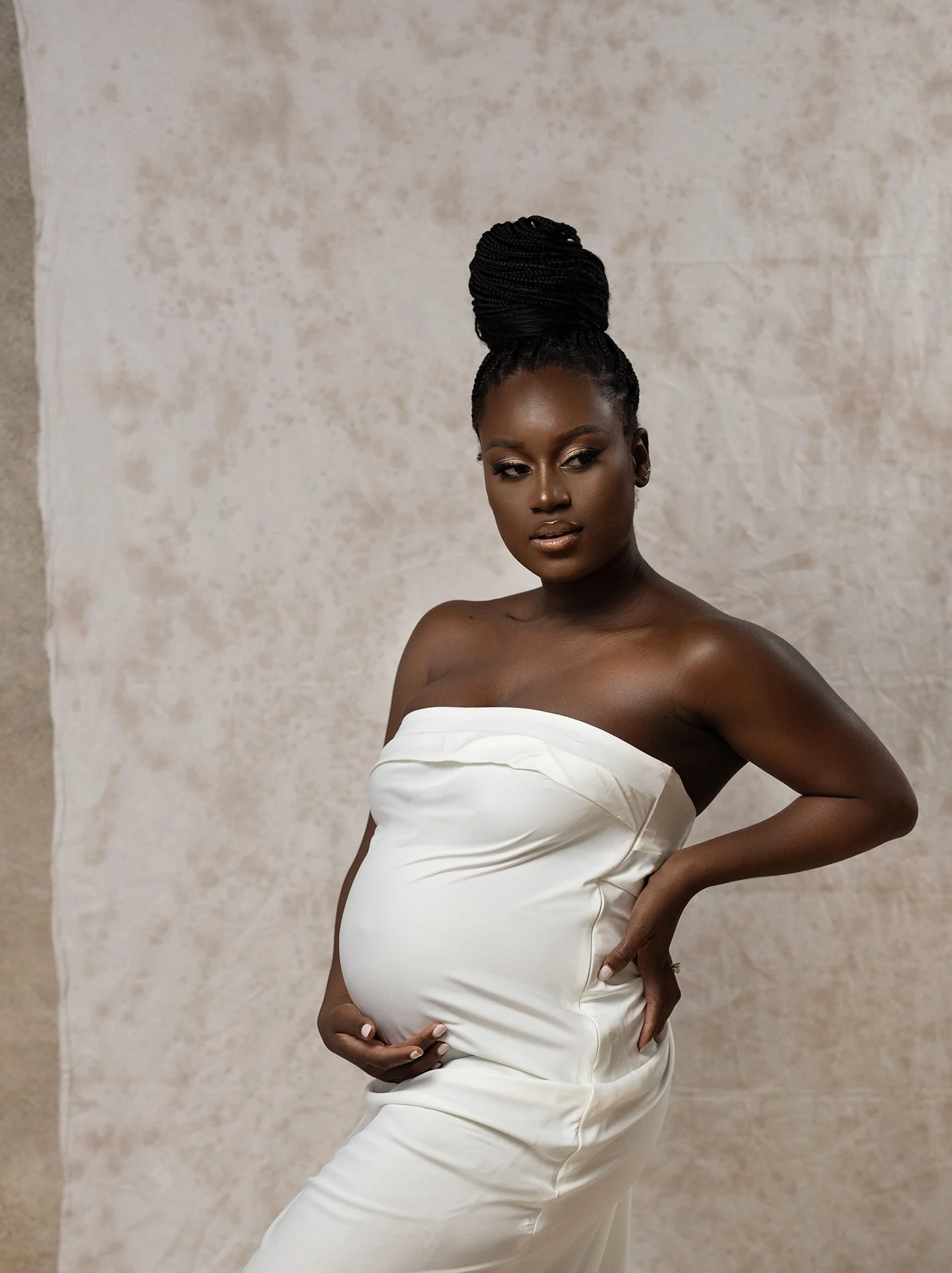 maternity_motherhood_missouri_studio_photography.jpg