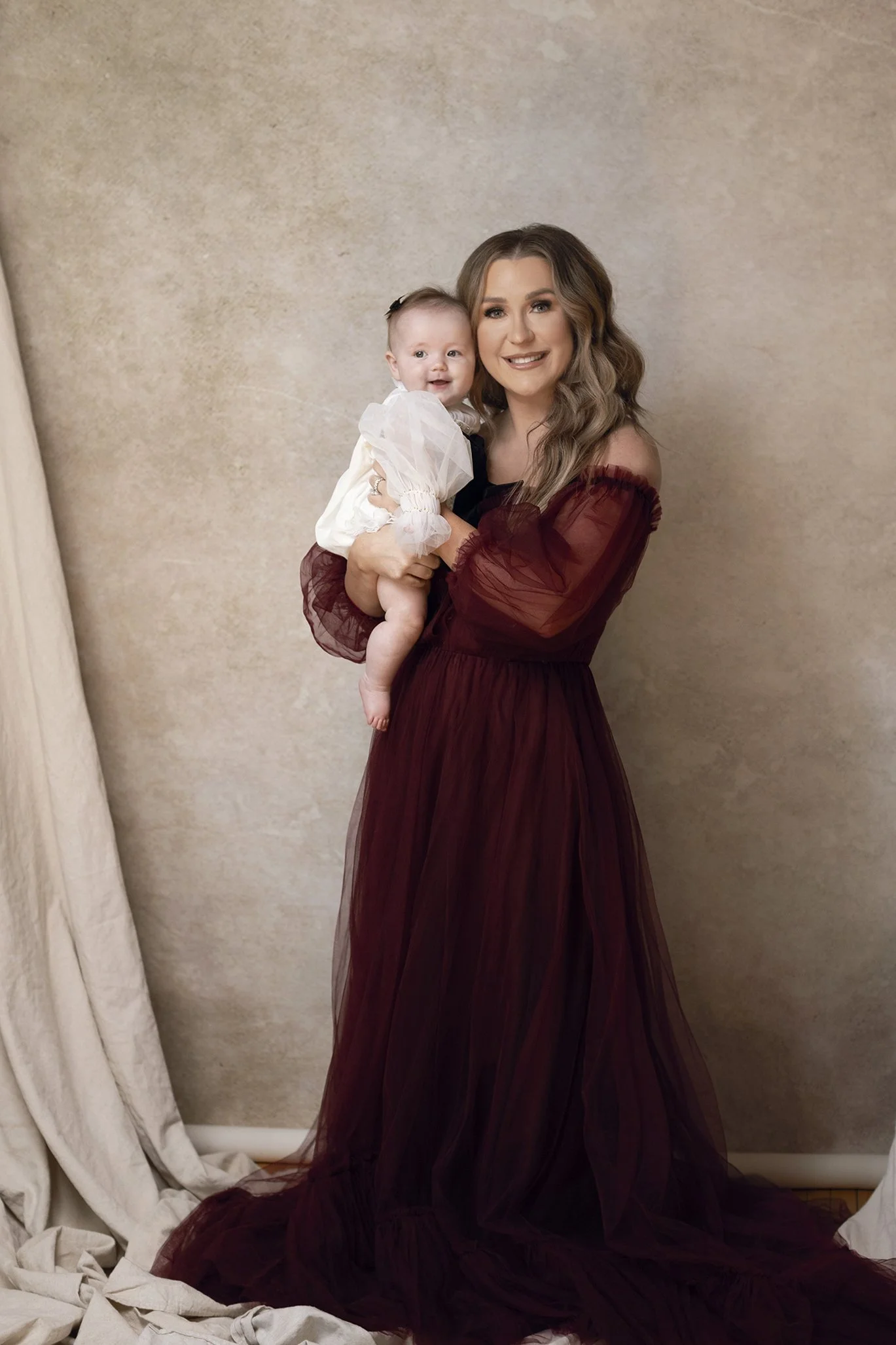 portrait photographer luxury maternity photoshoot stl st Louis Chicago