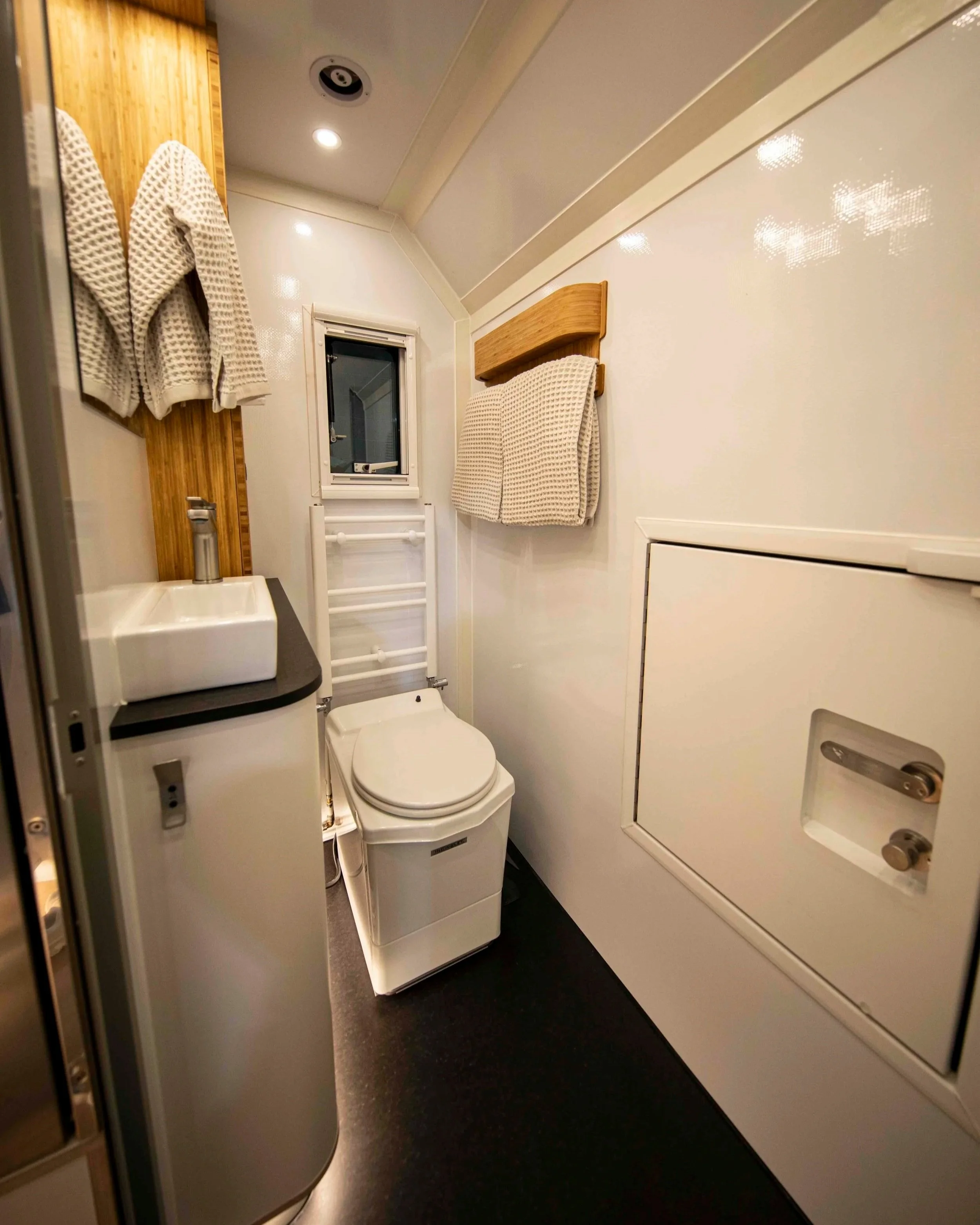 Bathrooms In Expedition Vehicles: Van vs. Truck Layouts Explained