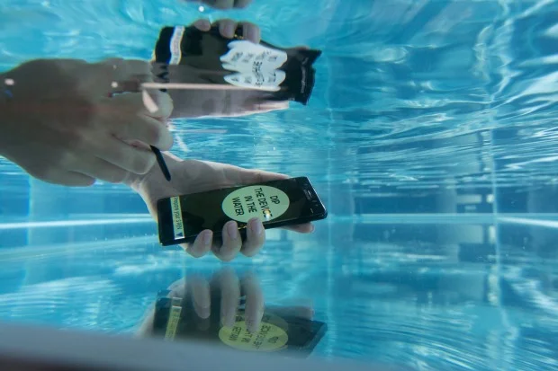 Use an Android phone and you may end up underwater. Krisztian Bocsi/bloomberg