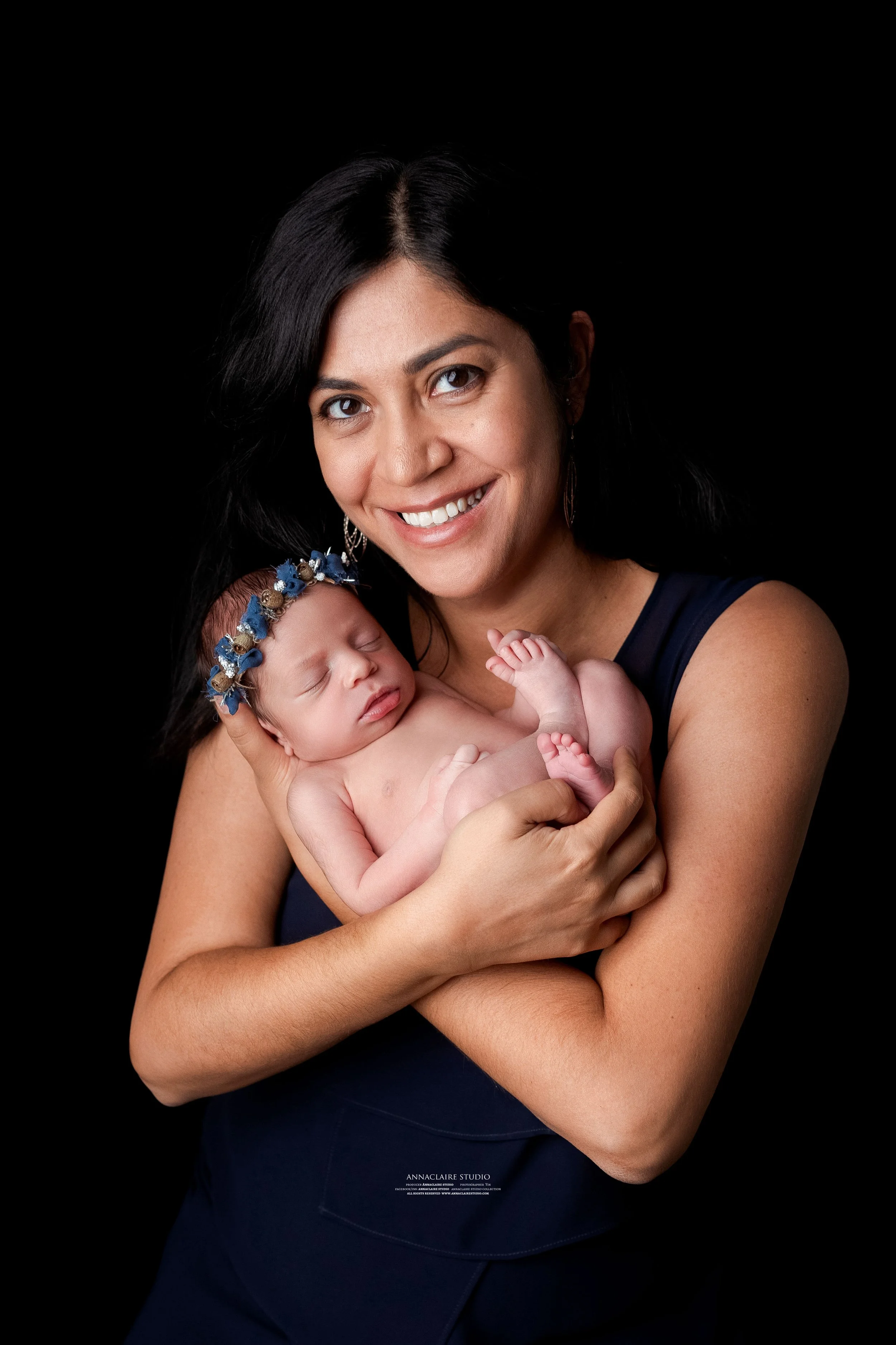 Newborn Family photo by annaclarie studio  (3).JPG