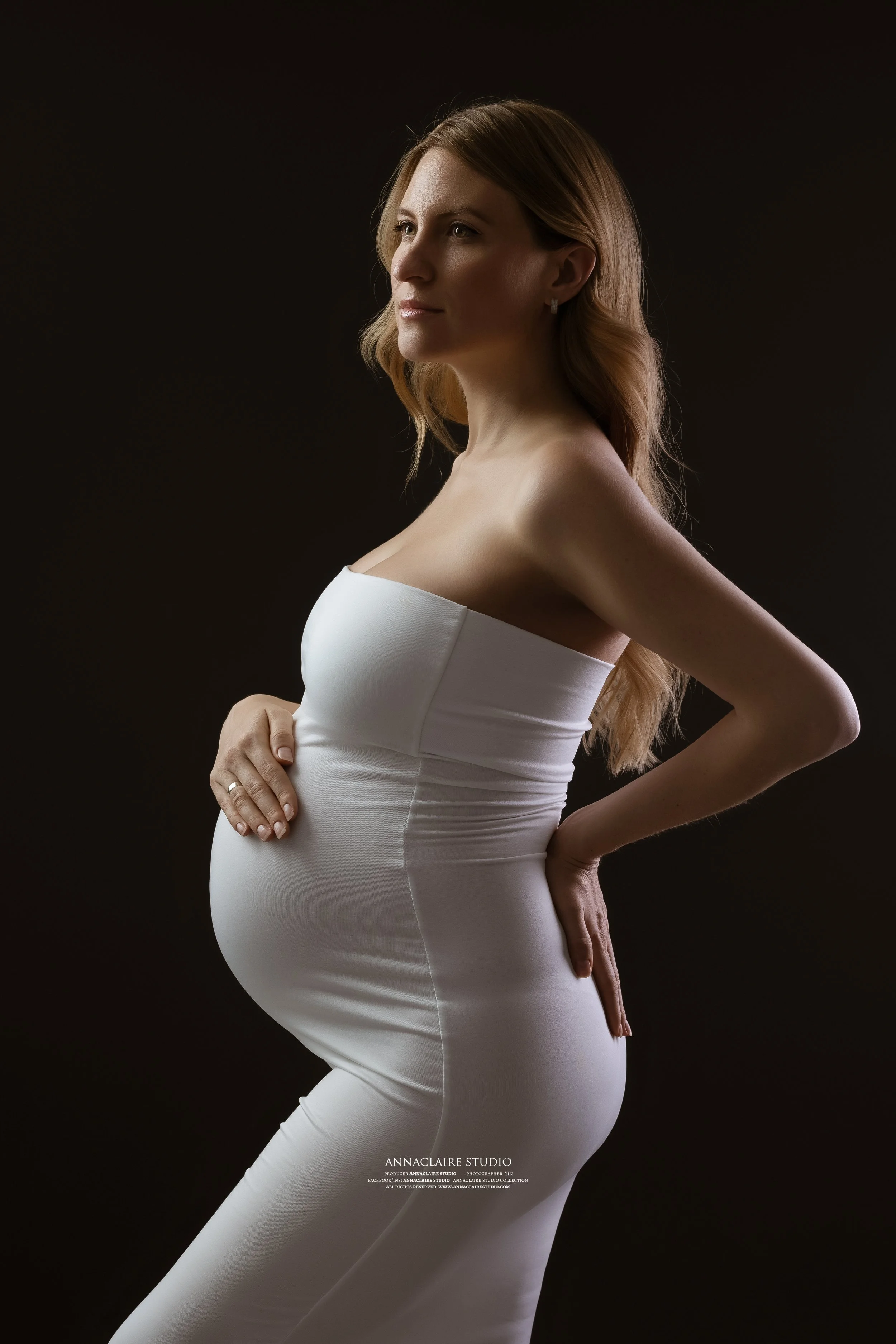 maternity photo by annaclaire studio  (1).jpg