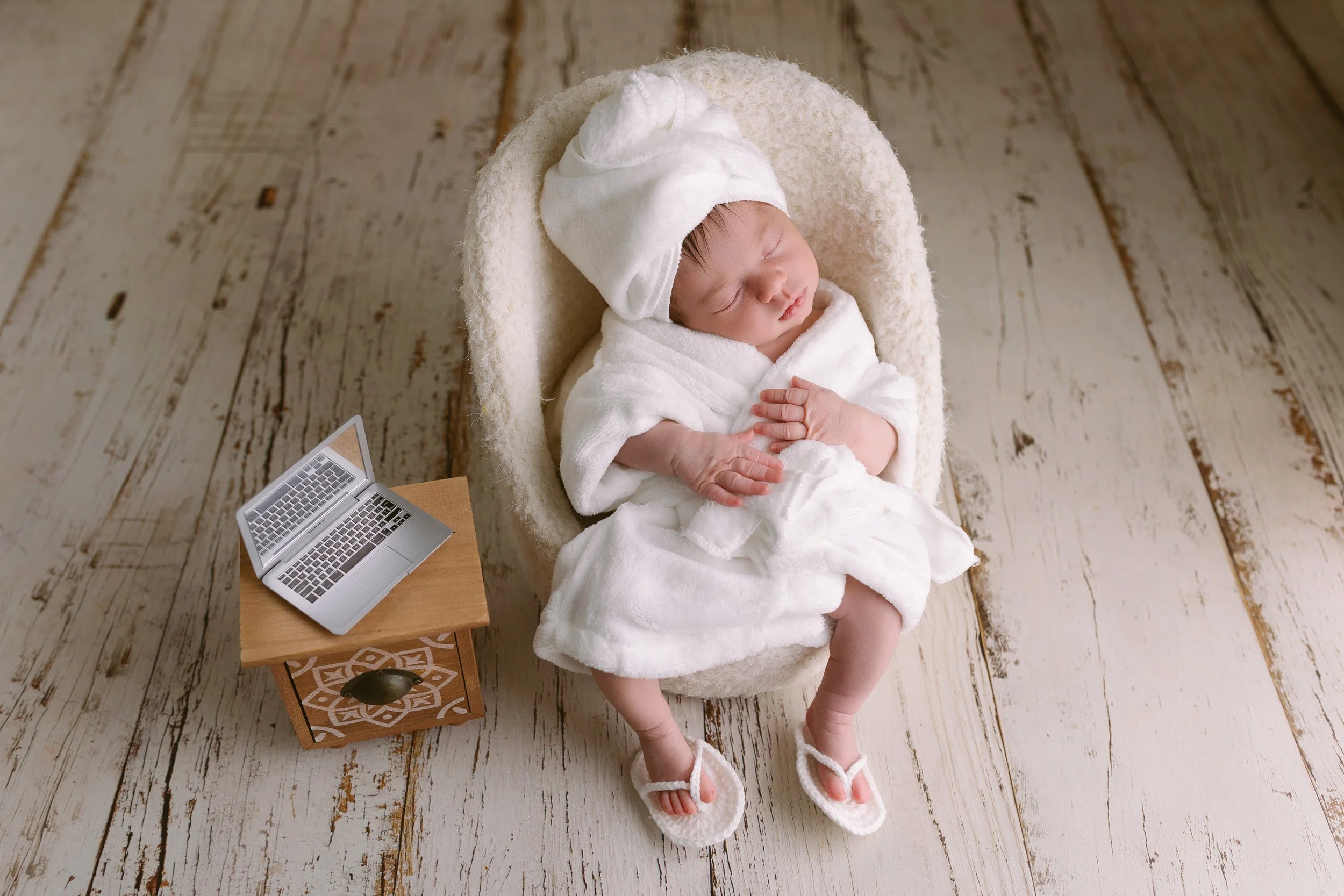 Newborn photos by annaclarie studio  (3).JPG