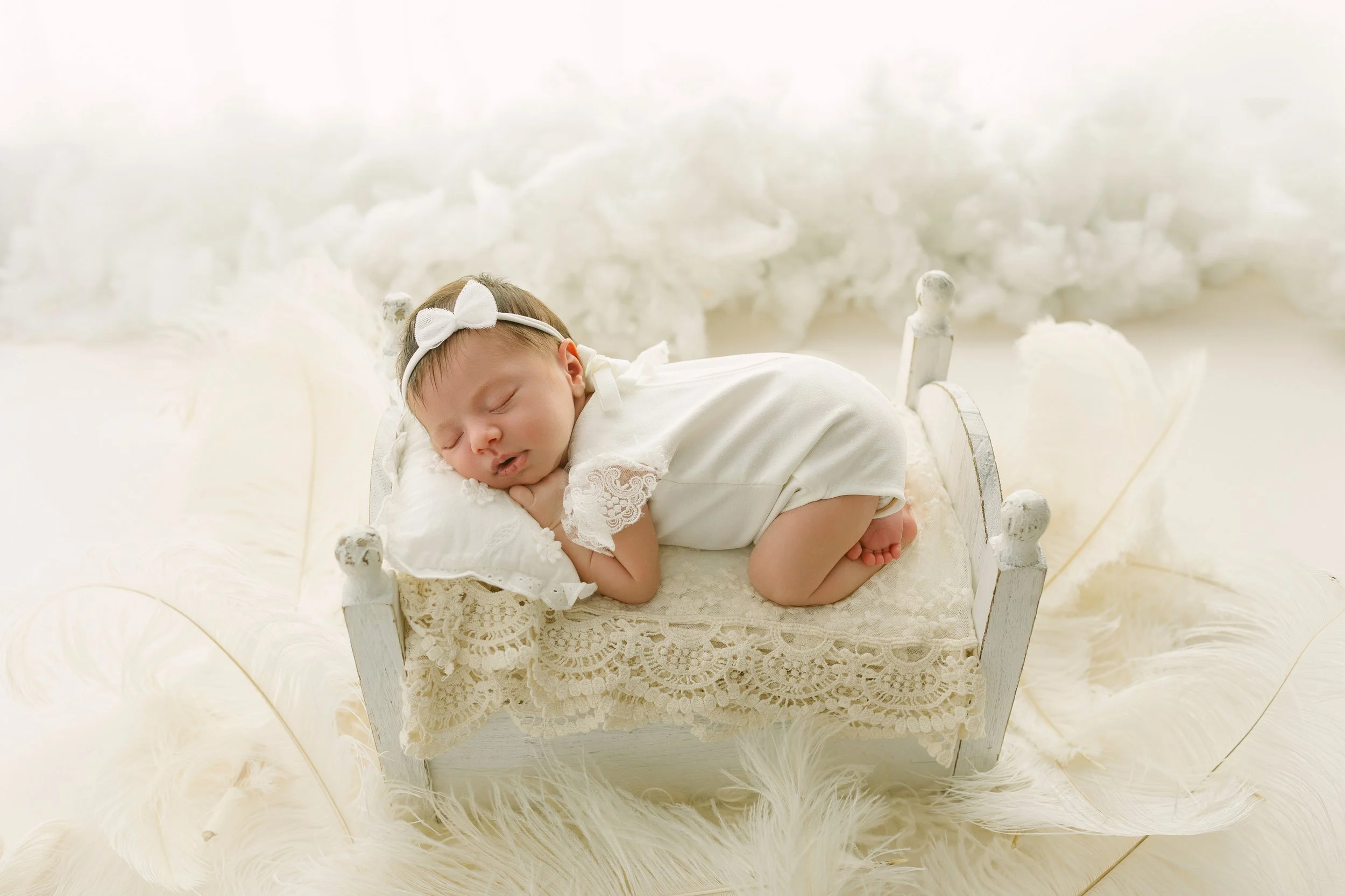 Newborn photos by annaclarie studio  (4).JPG