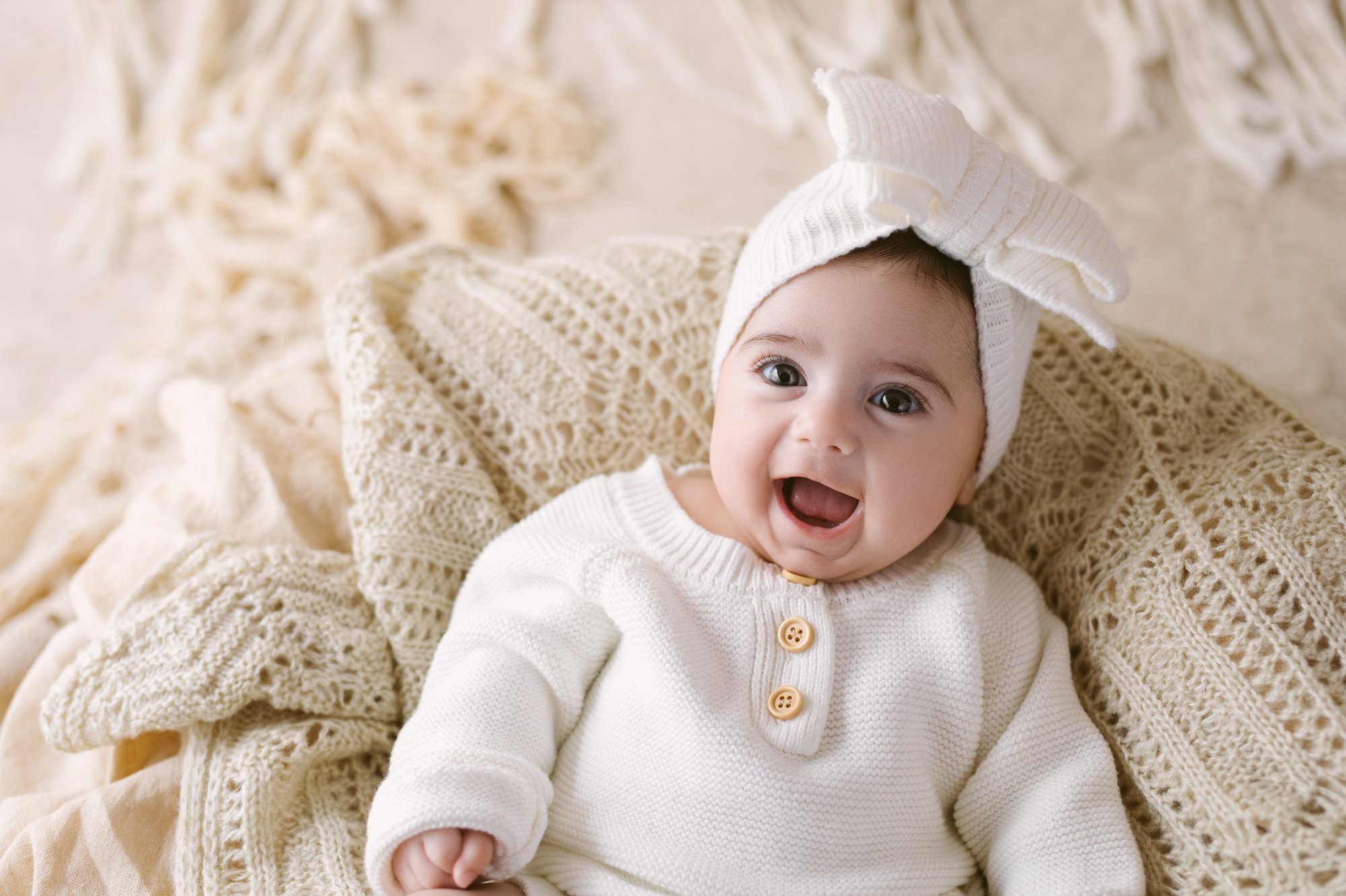 4-6 months old baby photos at annaclaire studio strathfield.JPG