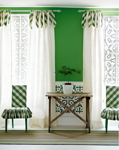 Homes & Gardens