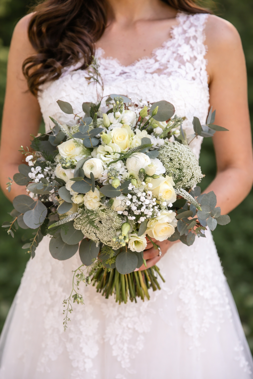 white and green wedding bouquet