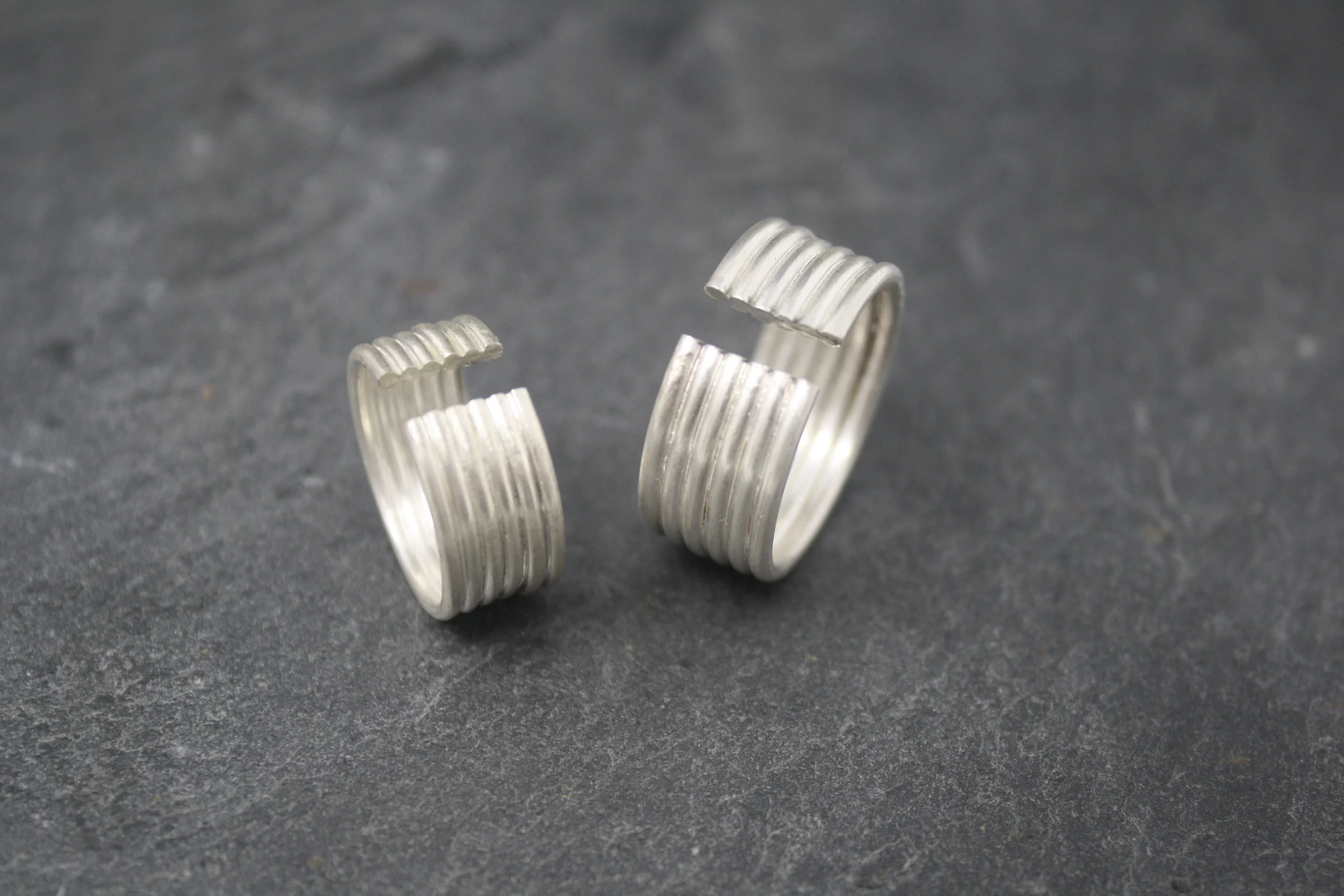 Ribbed rings